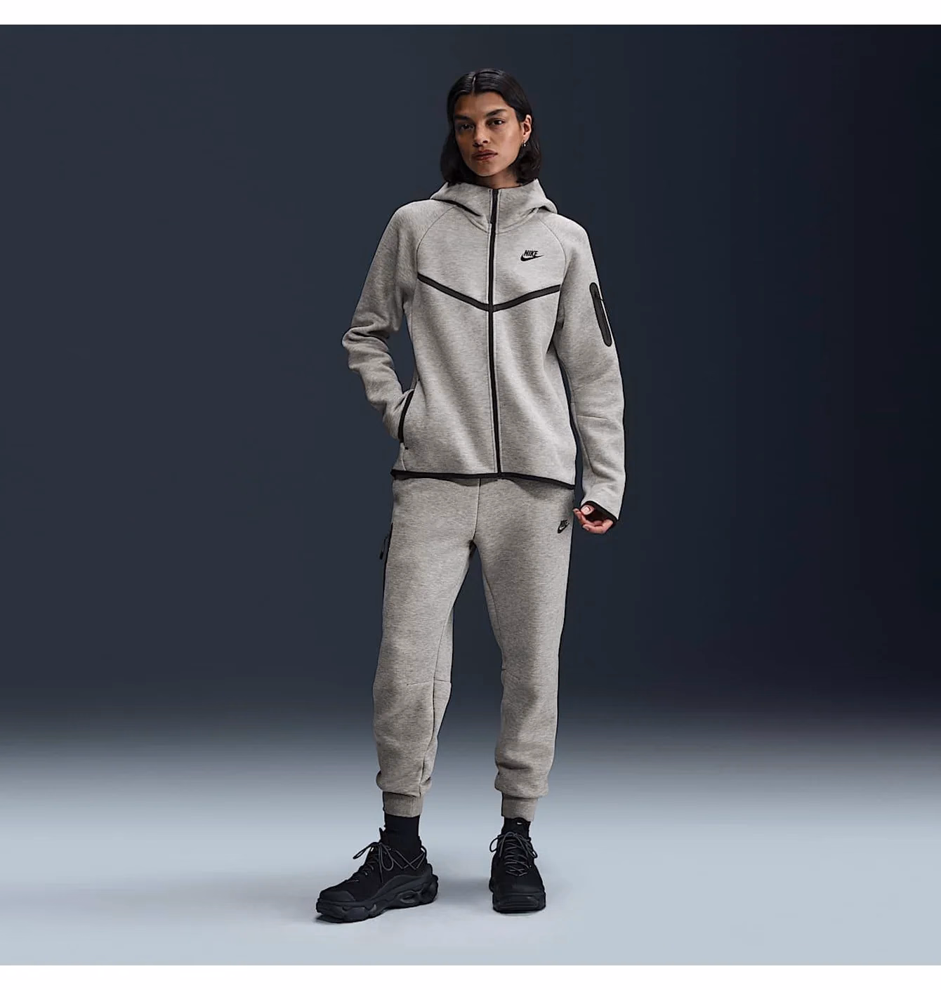 Спортивний костюм жіночий Nike Tech Fleece Grey HV6747-063__HV6779-063