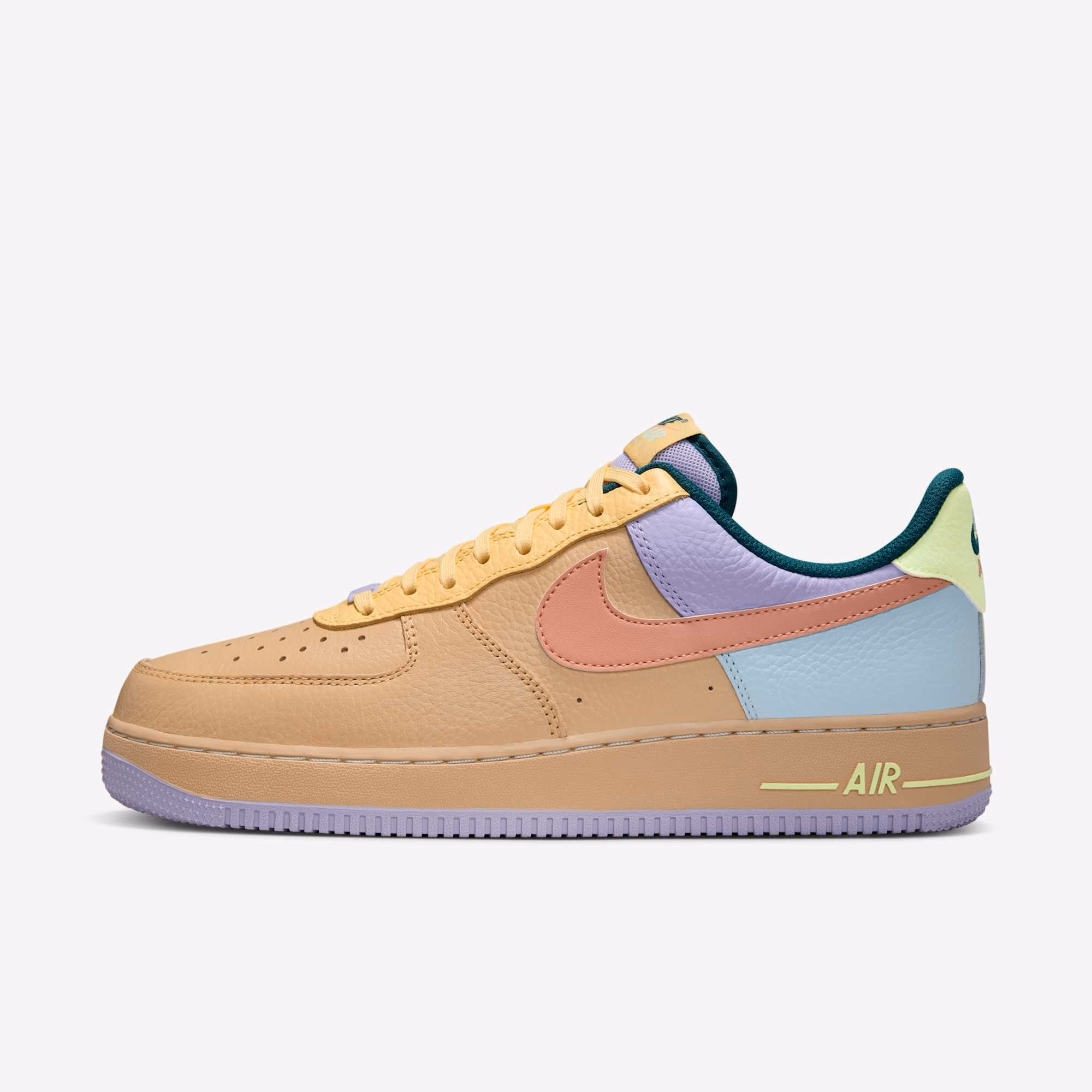 Кросівки чоловічі Nike Air Force 1 '07 “Easter” IB4493-252