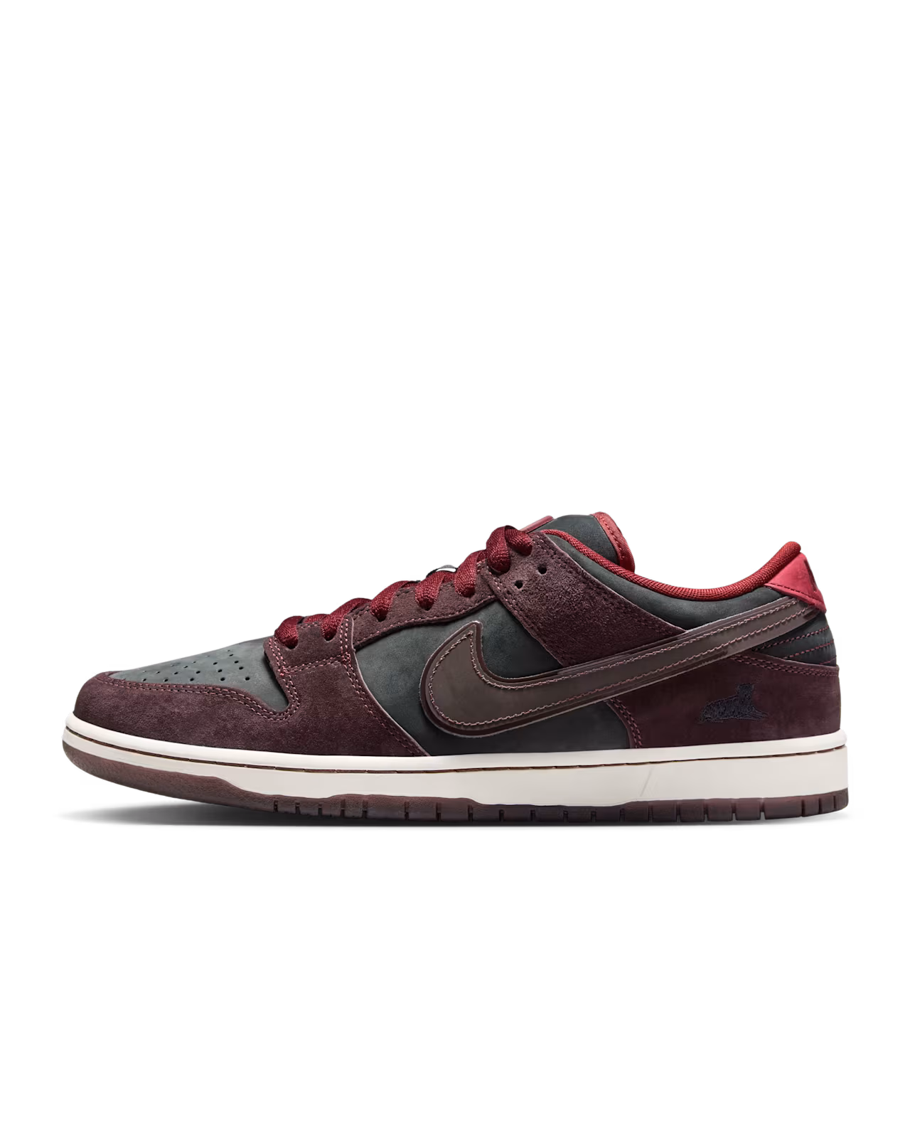 Кросівки жіночі Nike Dunk Low Pro SB QS 'Mahogany Dark Beetroot' FZ1289-200