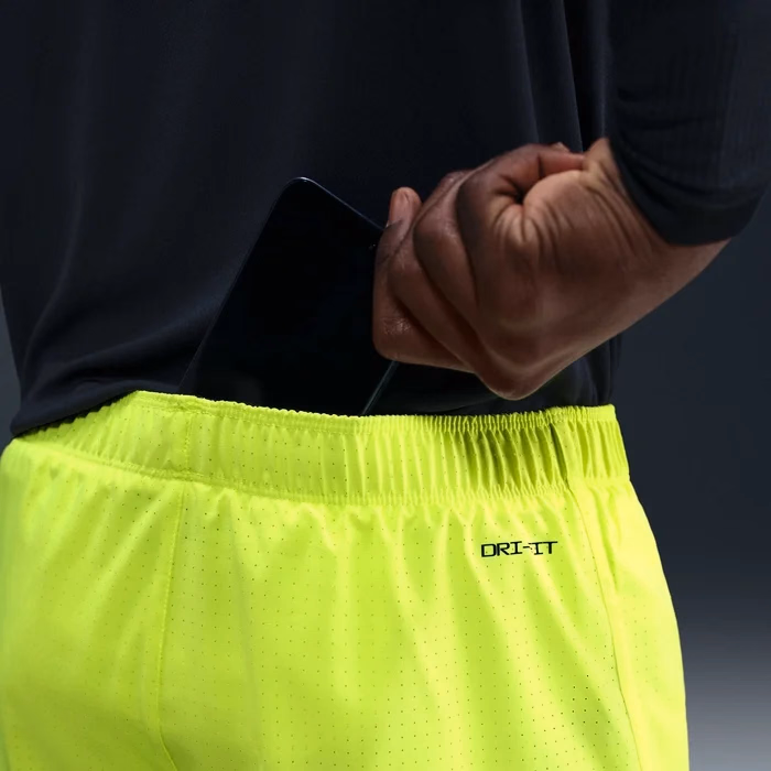 Шорти чоловічі Nike Fast Men's Dri-FIT 8cm (approx.) Brief-Lined Running Shorts FN3355-702 — фото 2