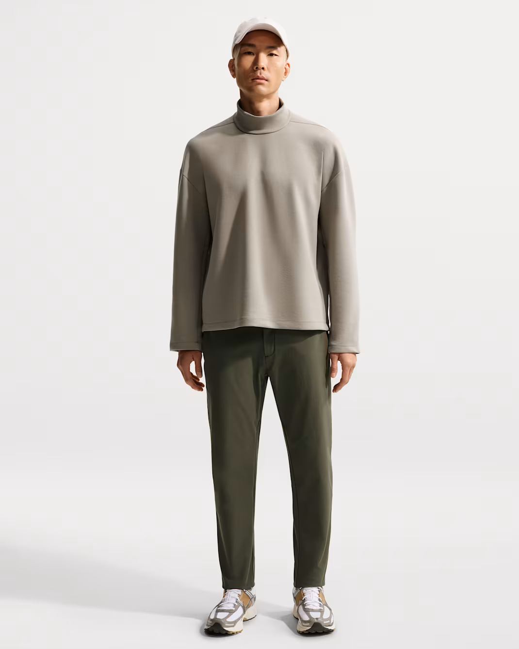 Штани чоловічі Nike 24.7 PerfectStretch Men's Dri-FIT Slim Chino Trousers HQ6918-325
