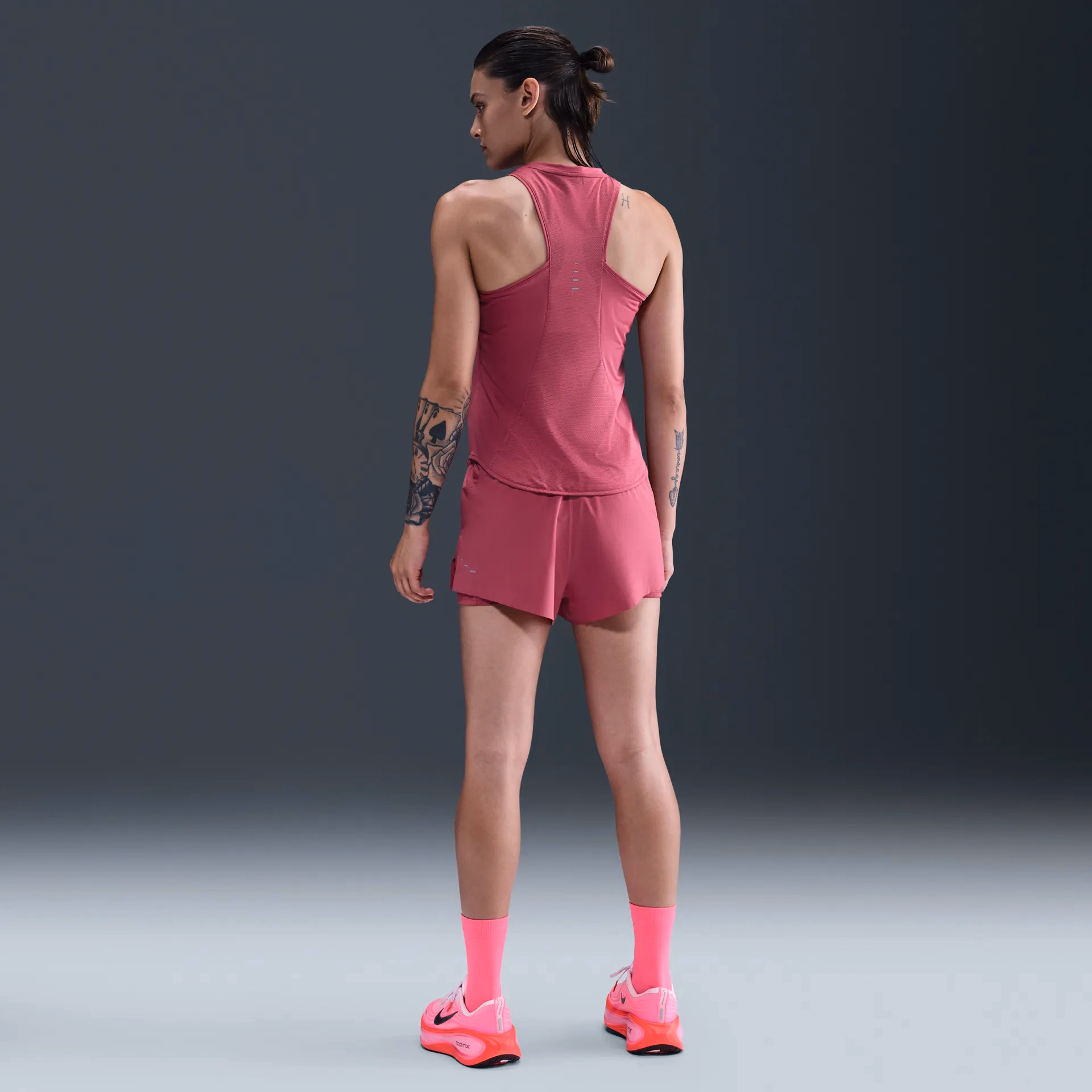 Шорти жіночі Nike Swift Women's Dri-FIT Mid-Rise 2-in-1 Running Shorts HJ5376-634 — фото 4