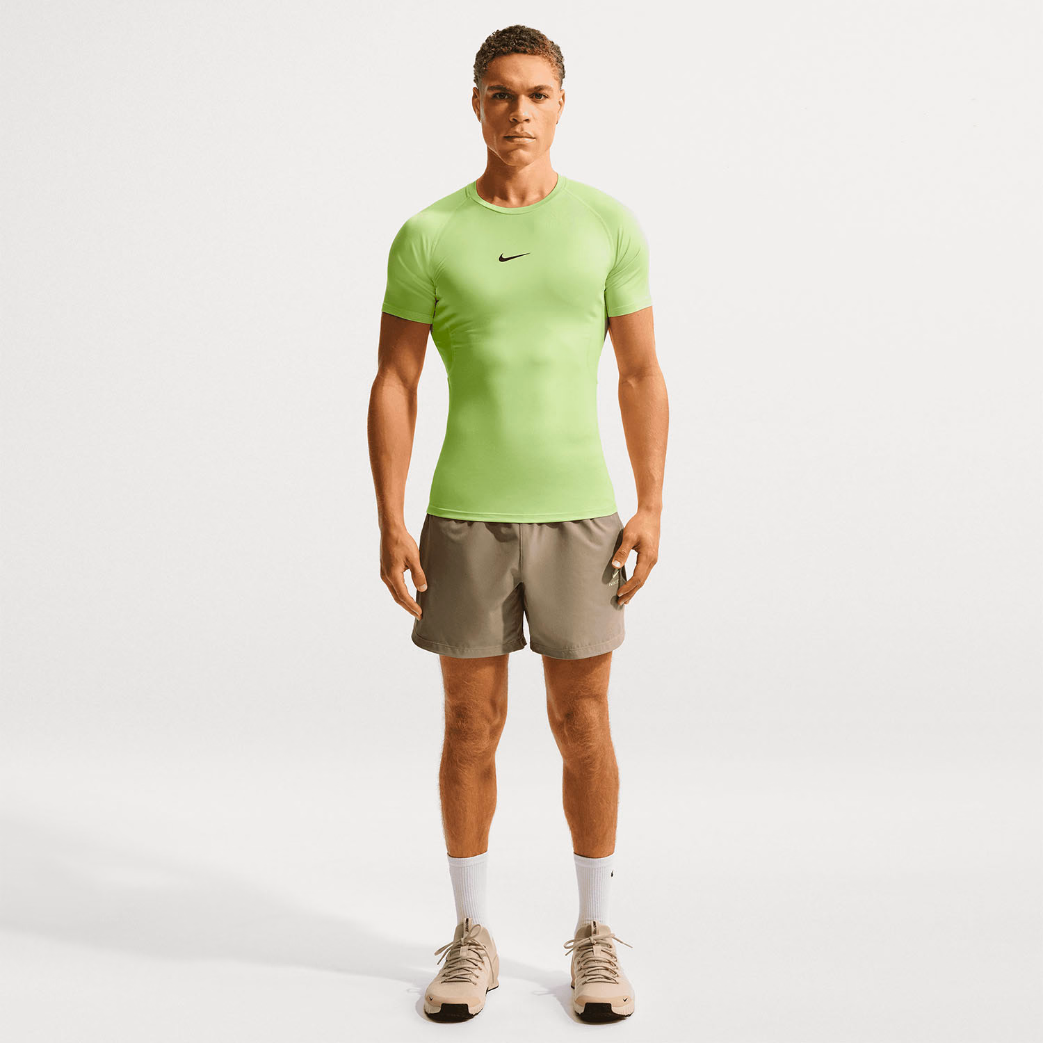Футболка чоловіча Nike Dri-FIT Logo T-Shirt Light Liquid Lime/Black FB7932-360 — фото 3