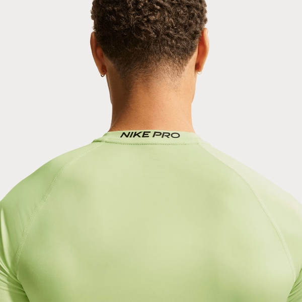 Футболка чоловіча Nike Dri-FIT Logo T-Shirt Light Liquid Lime/Black FB7932-360 — фото 4