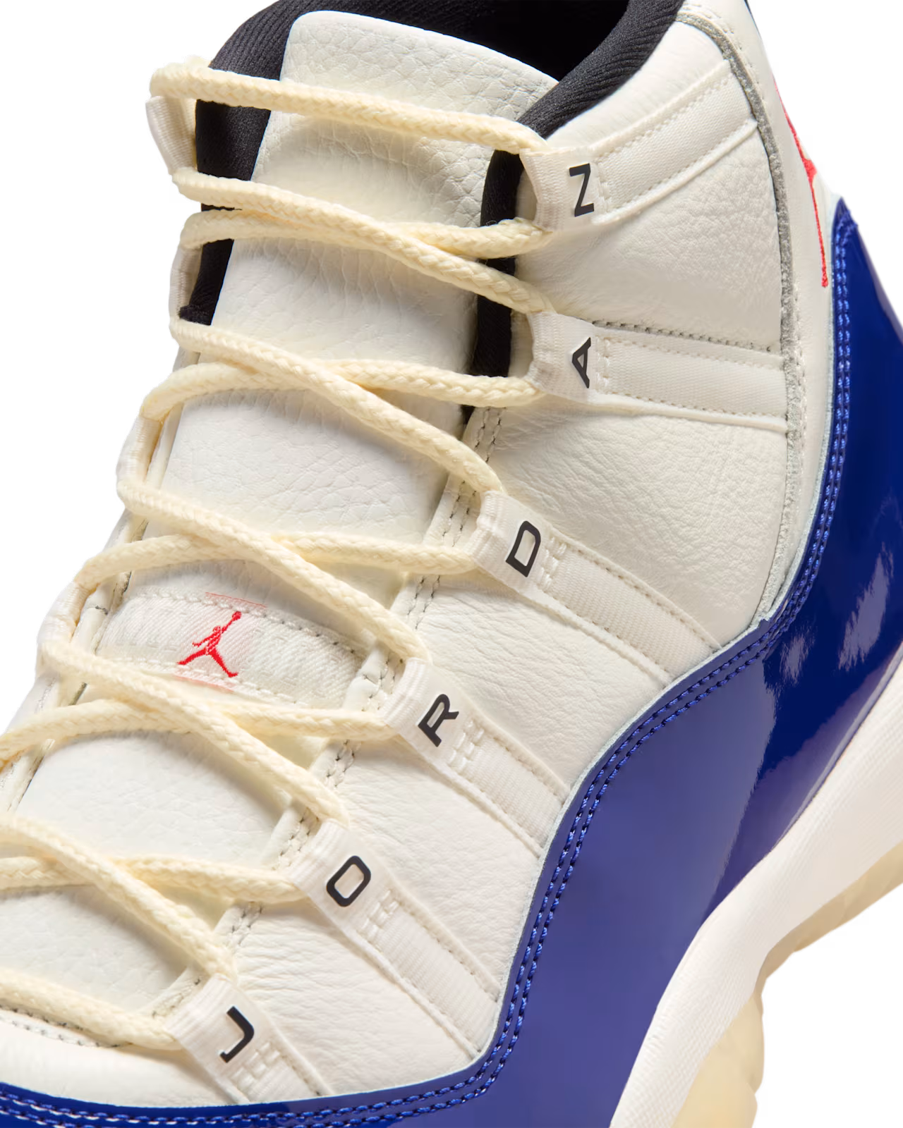 Кросівки чоловічі Air Jordan 11 Retro White/Blue IH0296-400 — фото 7