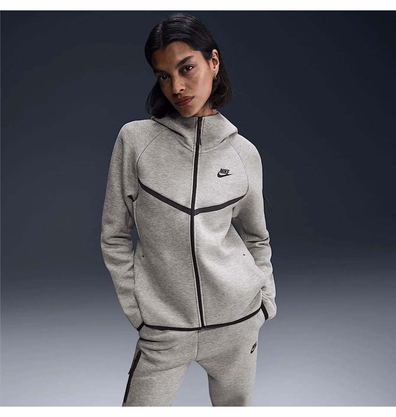 Спортивний костюм жіночий Nike Tech Fleece Grey HV6747-063__HV6779-063 — фото 4