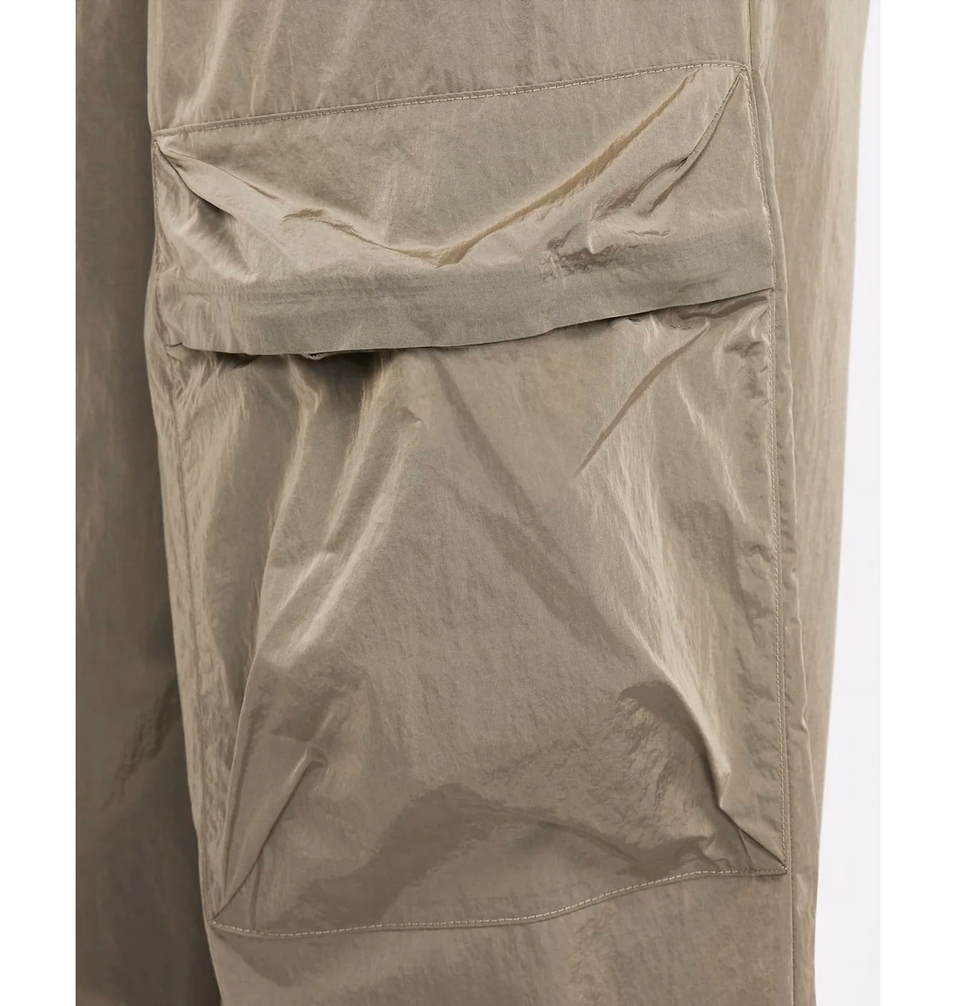 Штани жіночі Nike Sportswear Tech Pack Repel Pants FB8358-247 — фото 4