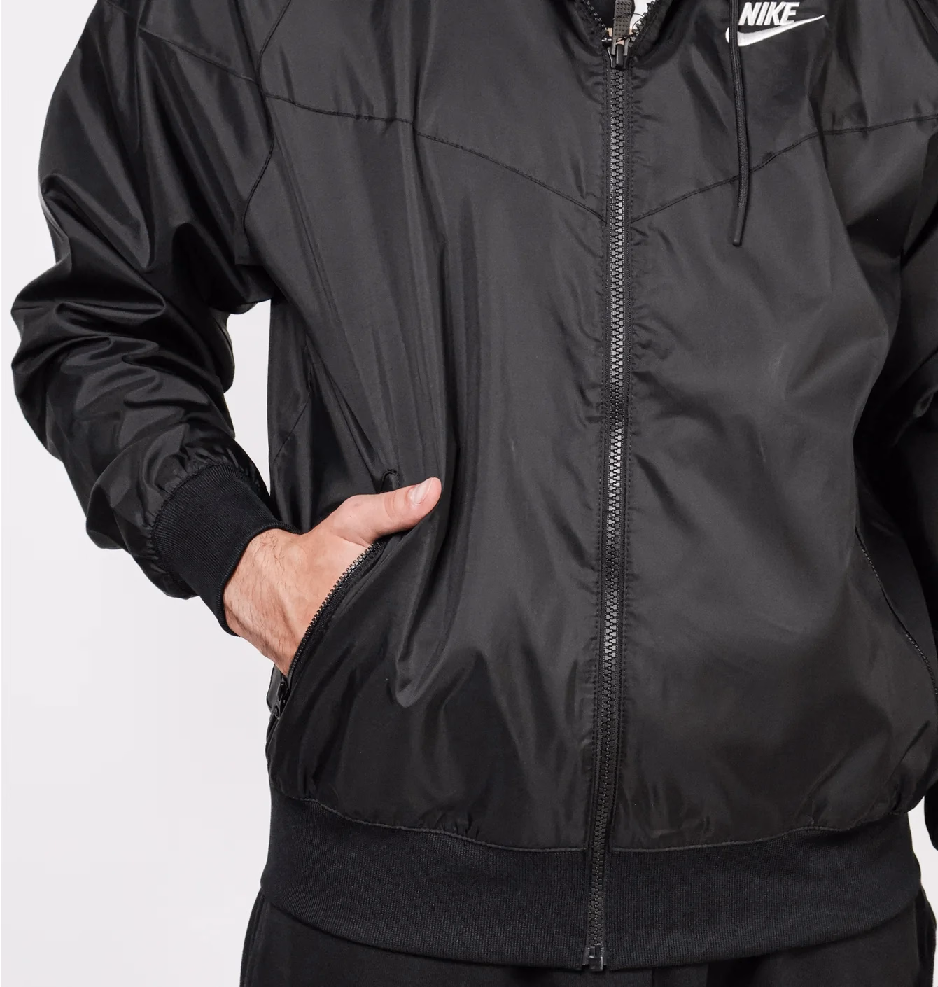  Вітровка чоловіча Nike Nsw Spe Wvn Lnd Wr Hd Jkt Black DA0001-010 — фото 3