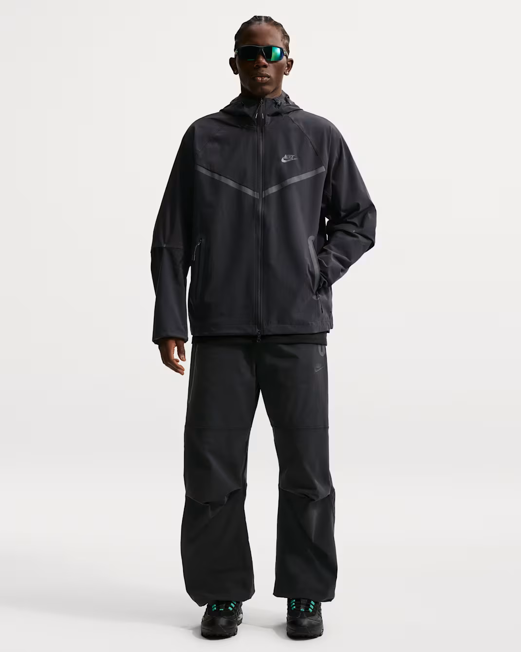Спортивний костюм чоловічий Nike Tech Woven Black HM7151-010__HM7158-010