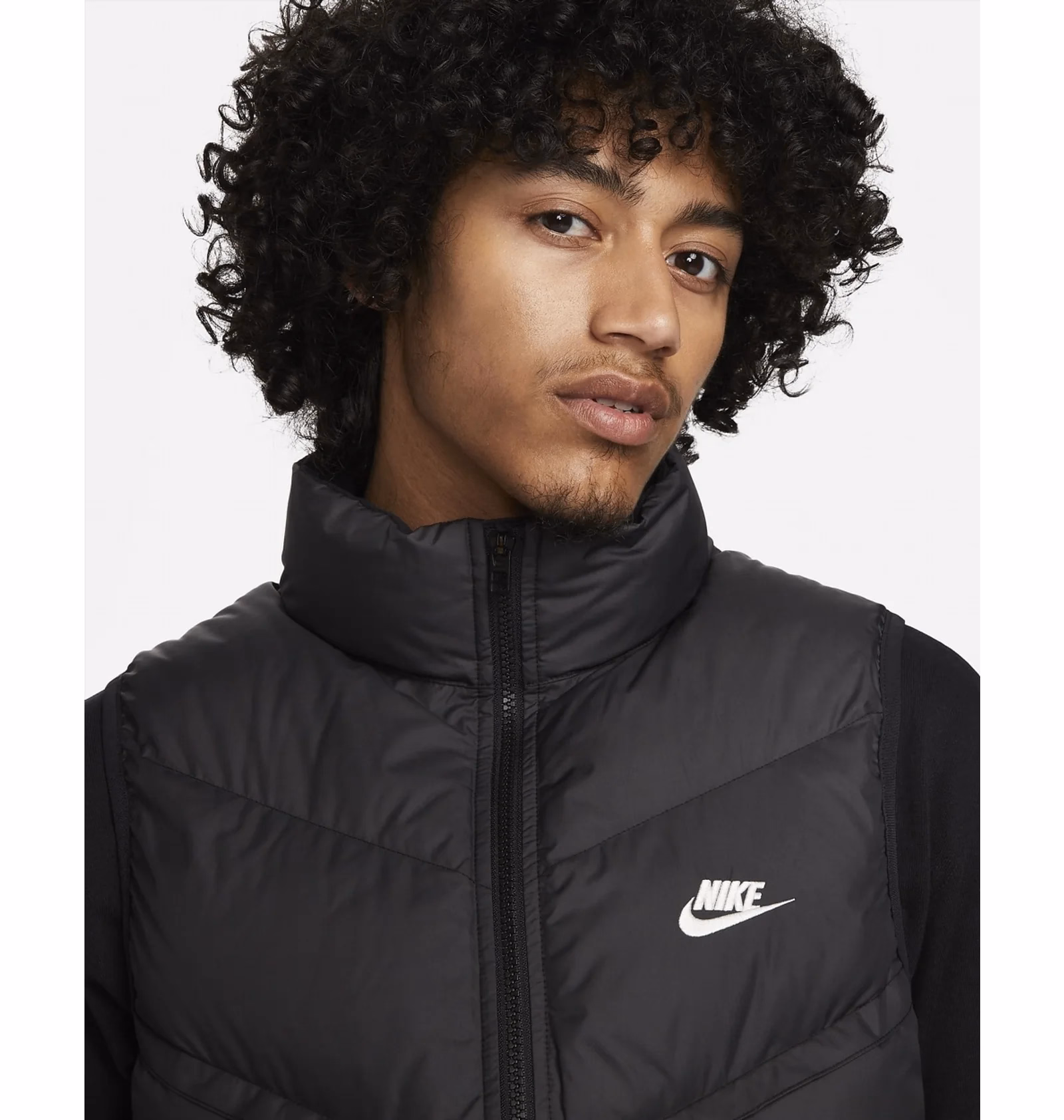 Жилетка чоловіча Жилетка Nike Storm-Fit Windrunner Black FB8193-010 — фото 3