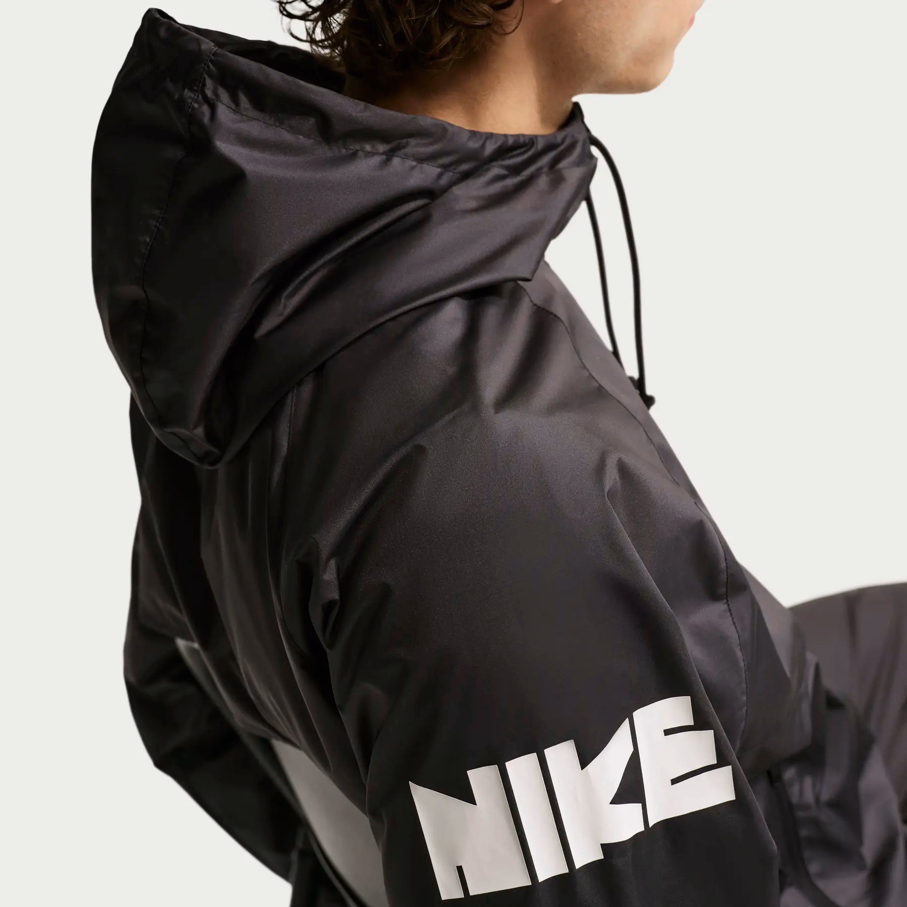 Вітровка чоловіча Nike Windrunner Men's Graphic Woven Jacket IF0876-010 — фото 5