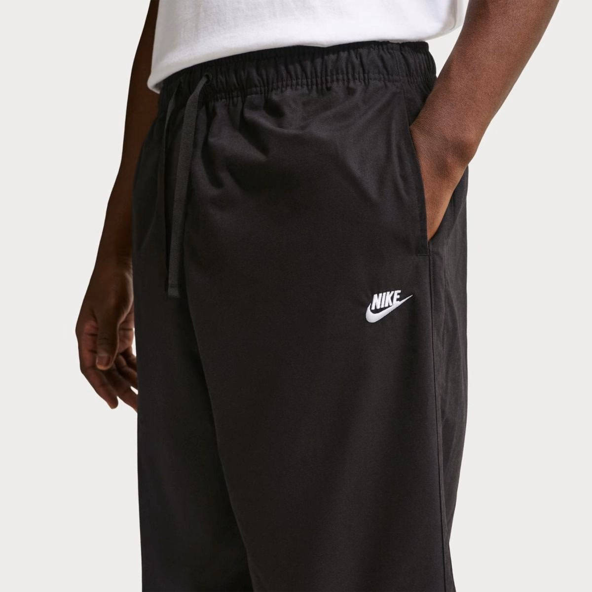 Штани чоловічі Nike NK CLUB BARCELONA PANT IF0734-010 — фото 4