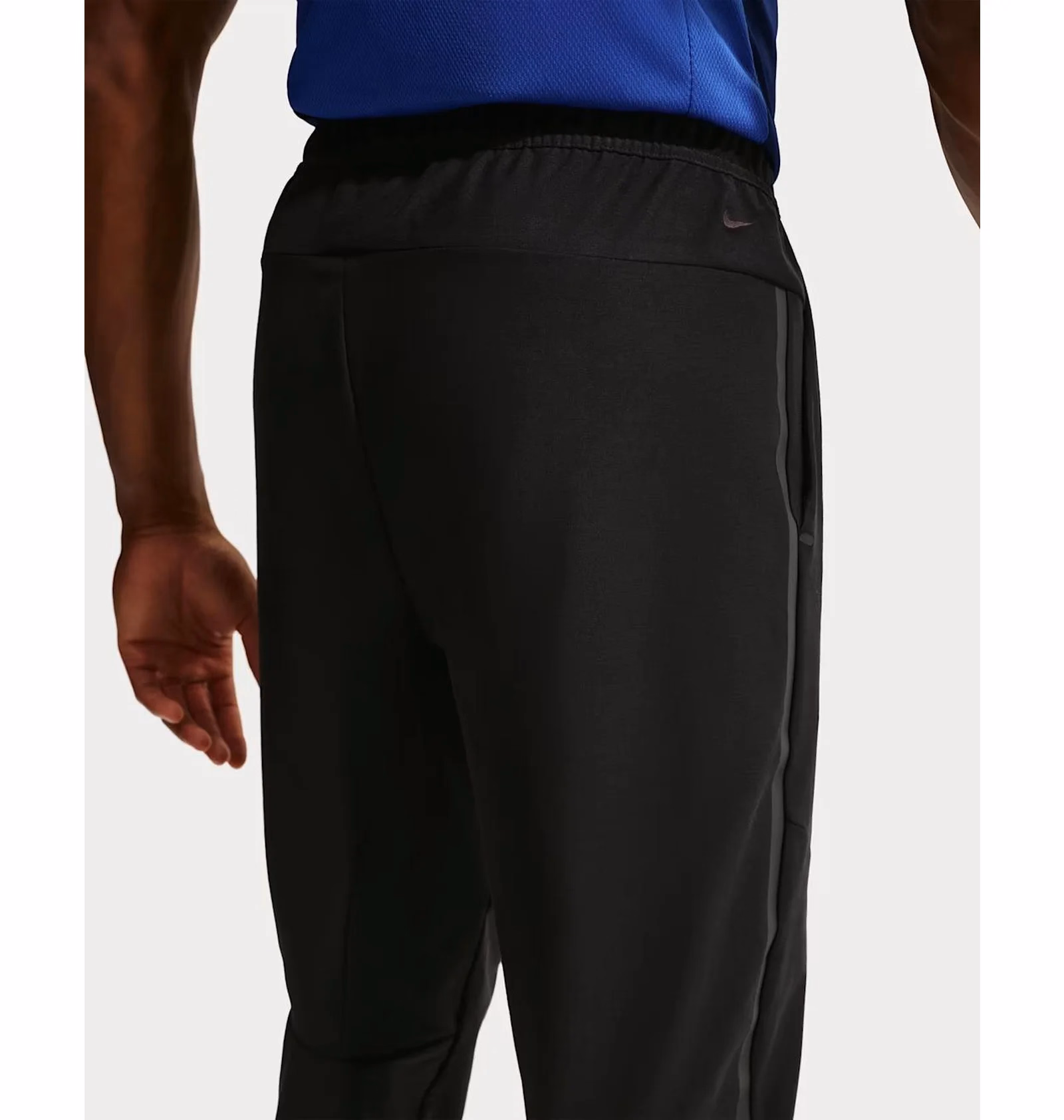 Штани чоловічі Nike Tech Men's Dri-FIT Shori Knit Pants - Grey IF1404-060 — фото 2