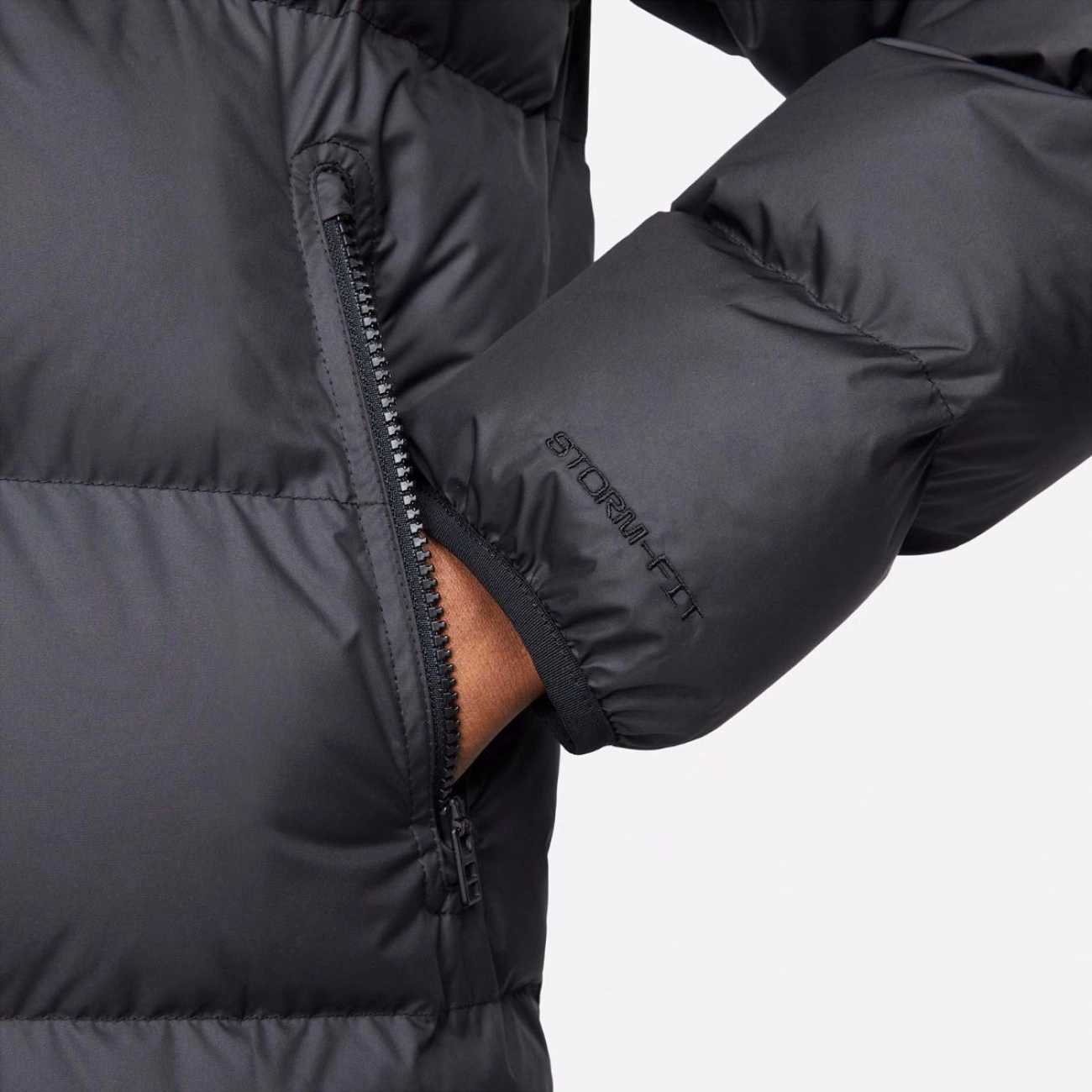 Пуховик чоловічий Nike Storm-Fit Windrunner Primaloft® Black FB8185-010 — фото 5