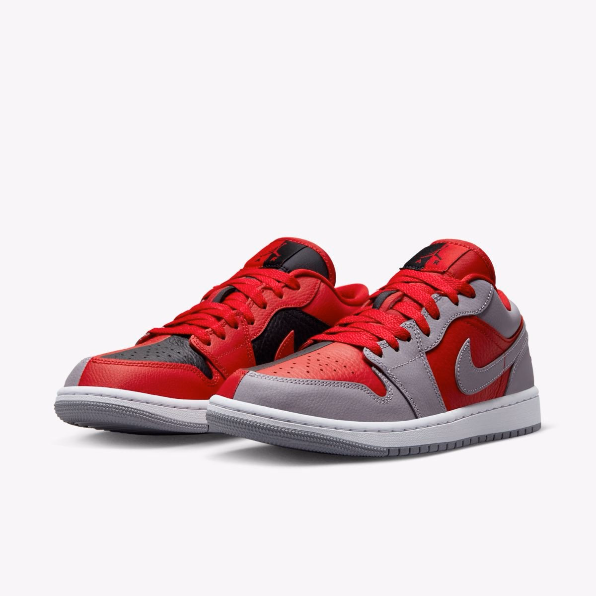 Кросівки жіночі Nike Air Jordan 1 Low DR0502-600 — фото 2
