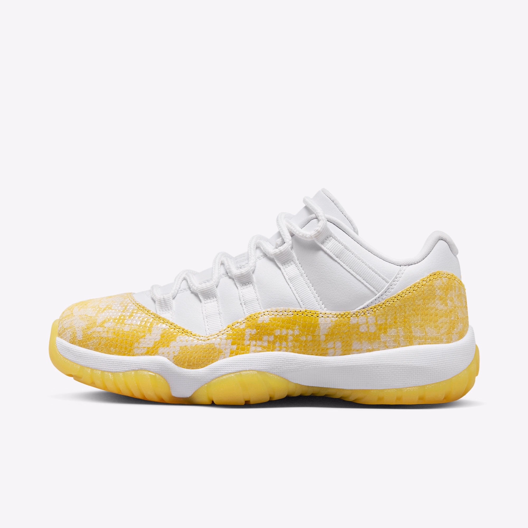 Кросівки жіночі Air Jordan Air 11 Retro Low White/Yellow AH7860-107
