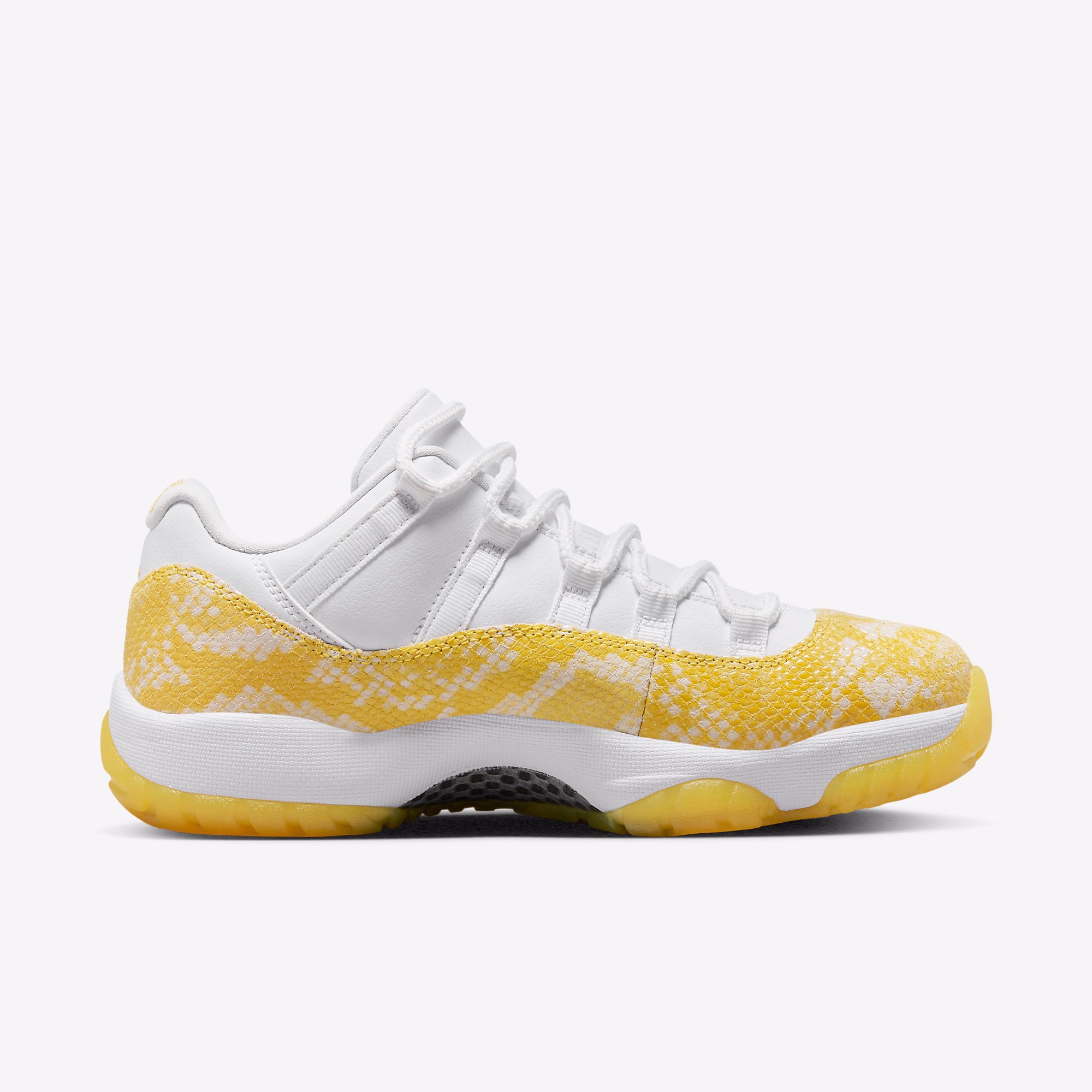 Кросівки жіночі Air Jordan Air 11 Retro Low White/Yellow AH7860-107 — фото 3