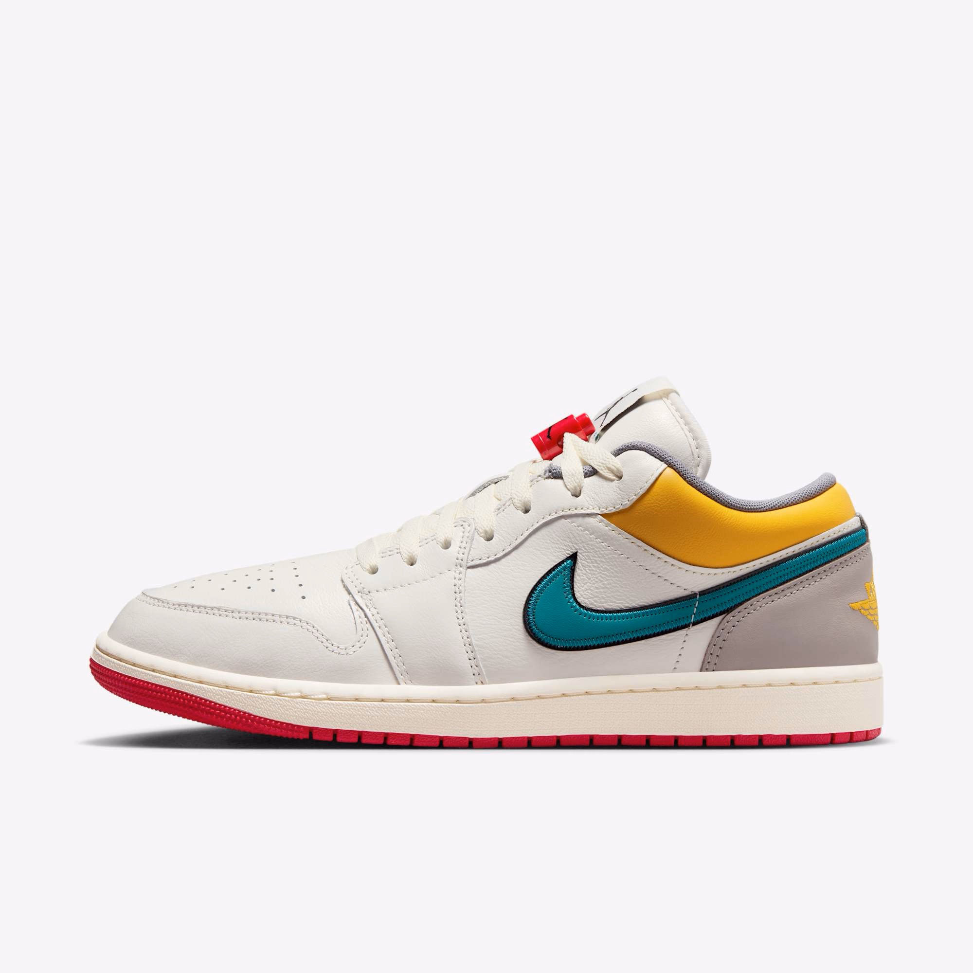 Кросівки чоловічі Air Jordan 1 Low Premium White HV4511-133