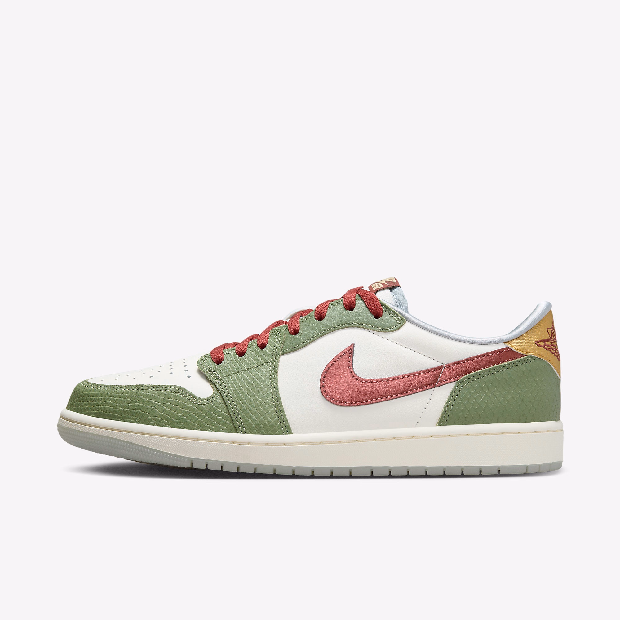 Кросівки чоловічі JORDAN 1 RETRO LOW OG YEAR OF THE DRAGON FN3727-100