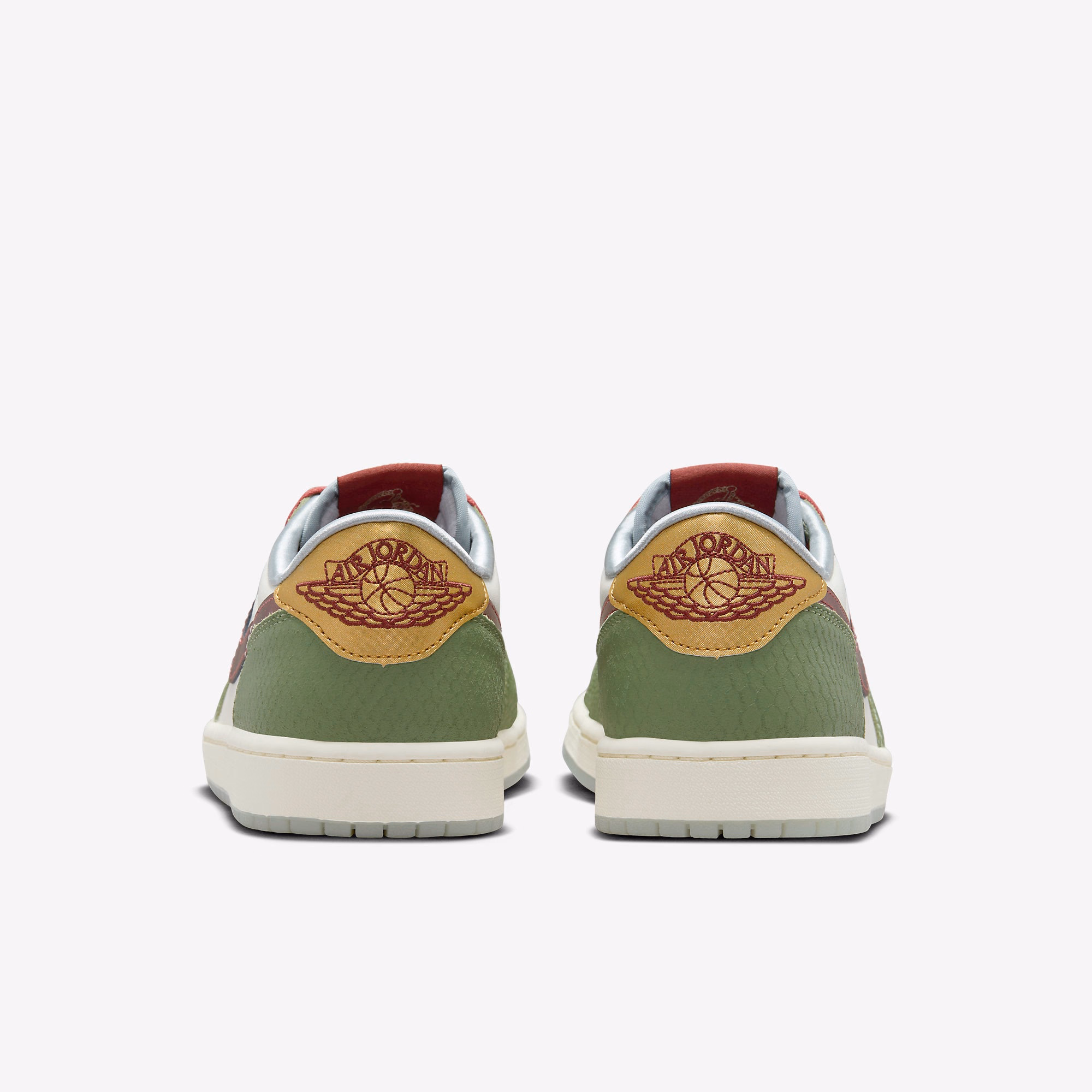 Кросівки чоловічі JORDAN 1 RETRO LOW OG YEAR OF THE DRAGON FN3727-100 — фото 4