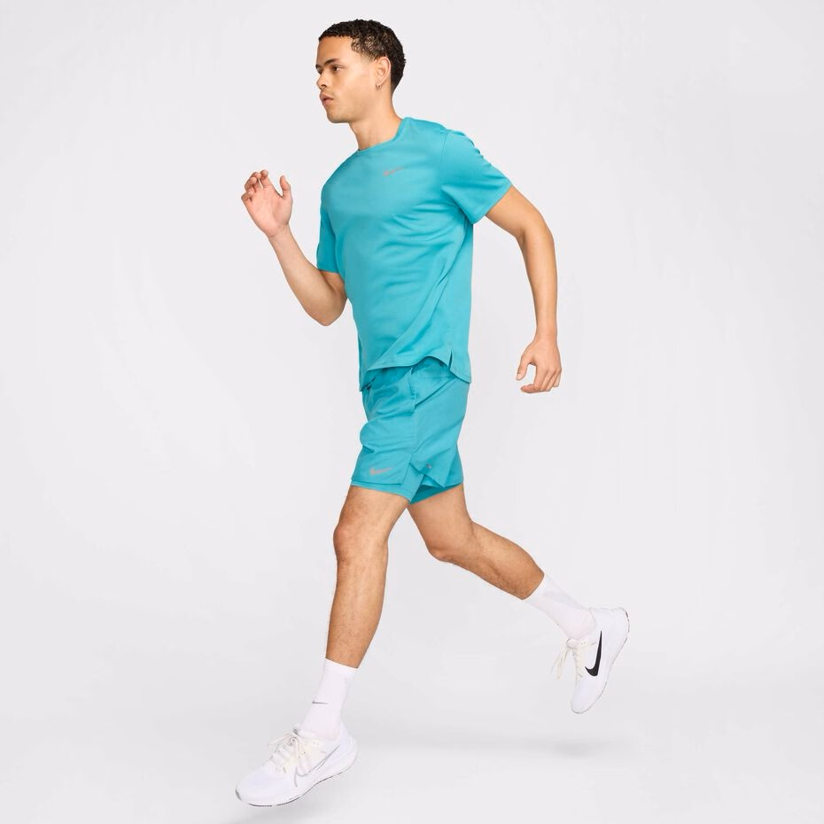 Футболка чоловіча Nike Miler Dri-FIT UV Short-Sleeve DV9315-345 — фото 2