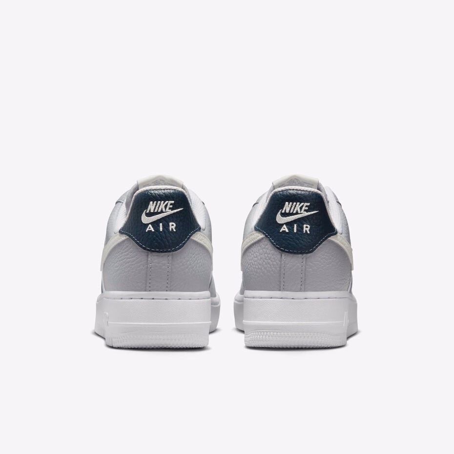 Кросівки жіночі Nike Air Force 1 ’07 HV2376-001 — фото 7