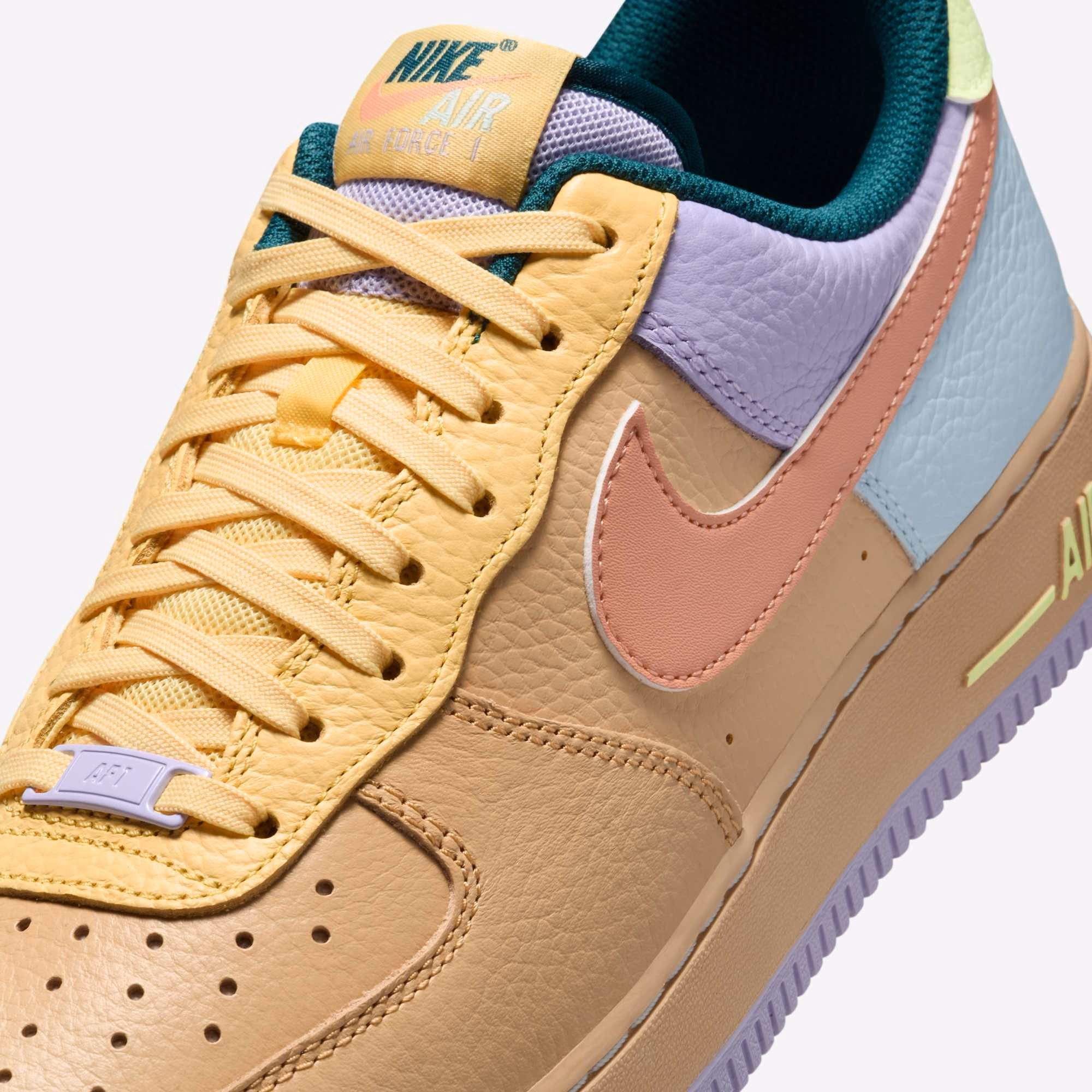 Кросівки жіночі Nike Air Force 1 '07 “Easter” IB4493-252 — фото 6