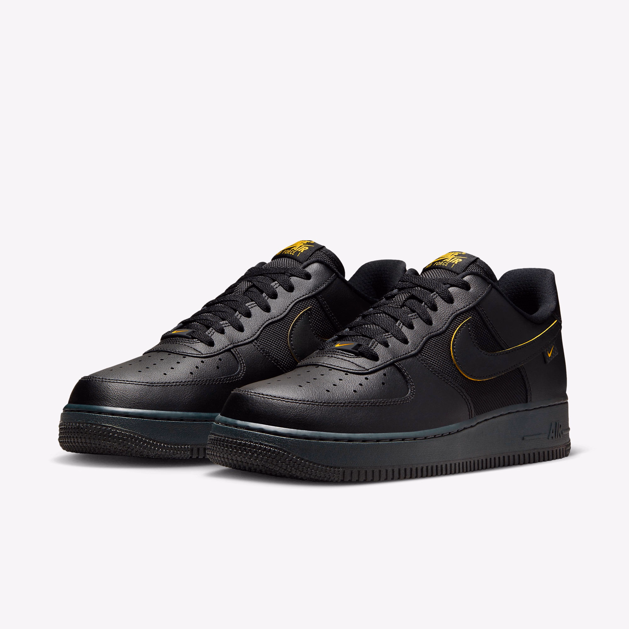 Кросівки чоловічі Nike Air Force 1 07 Black FZ4617-001 — фото 2