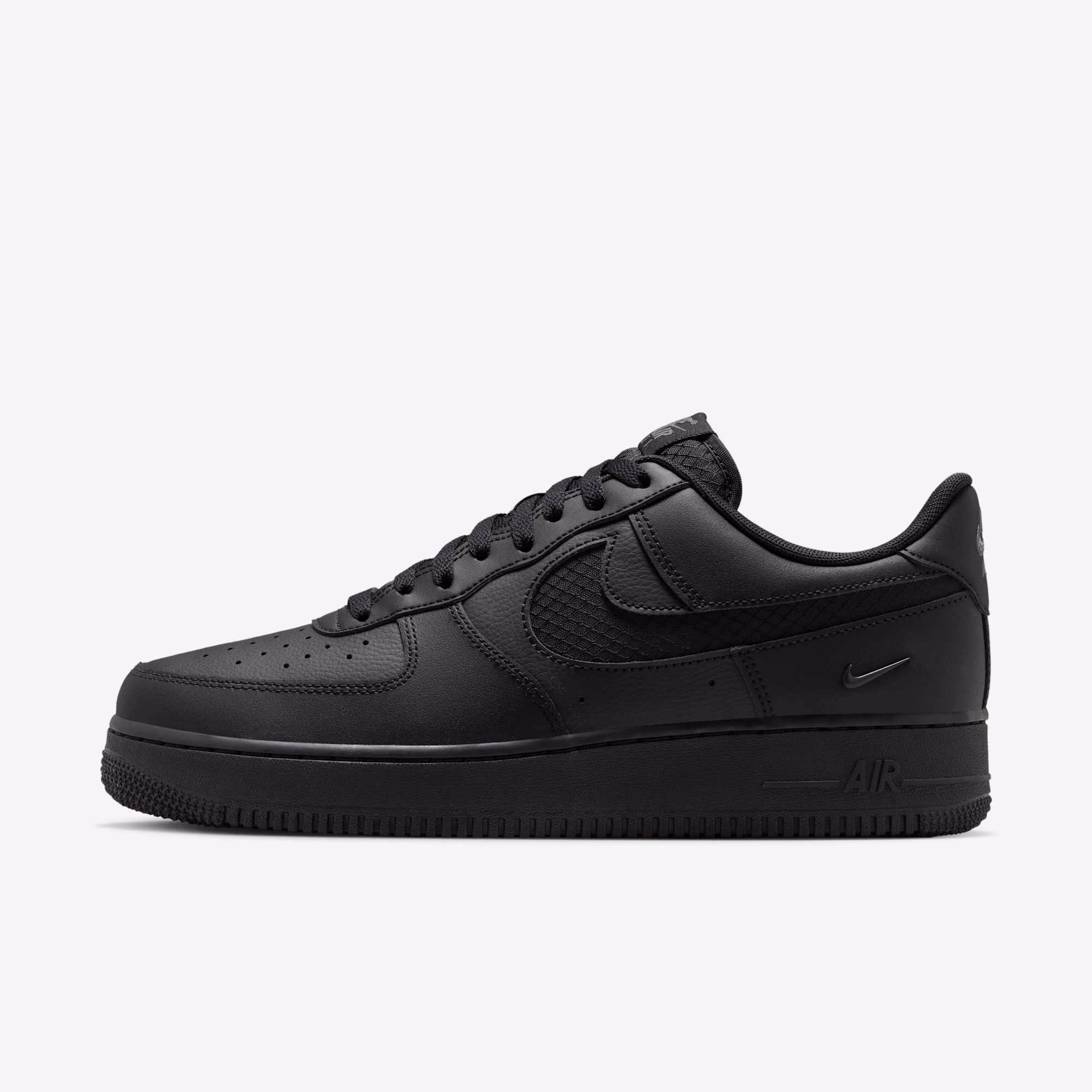 Кросівки чоловічі Nike Air Force 1 07 Lv8 Black IH4452-001