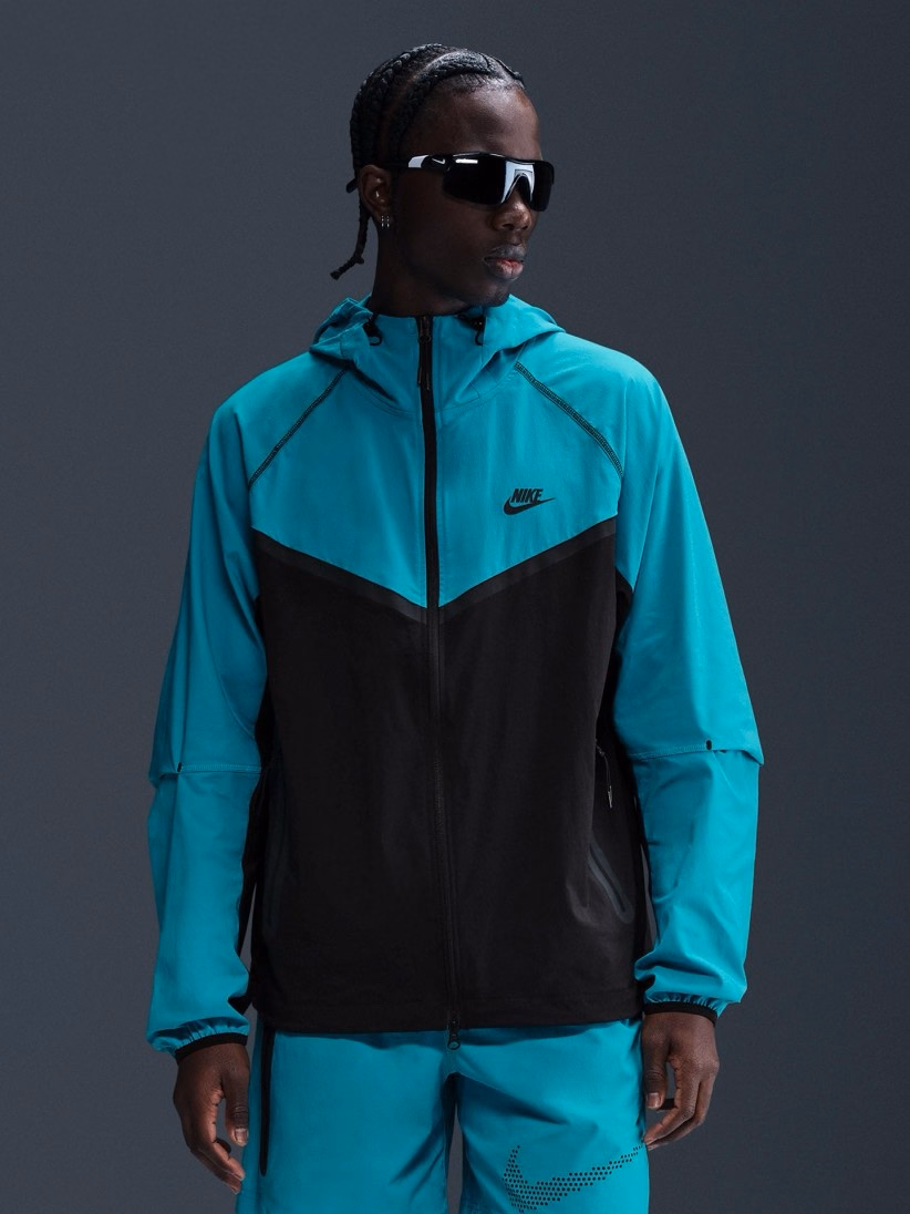 Куртка чоловіча Nike Tech Men's Woven Windrunner Full-Zip Jacket HM7151-345