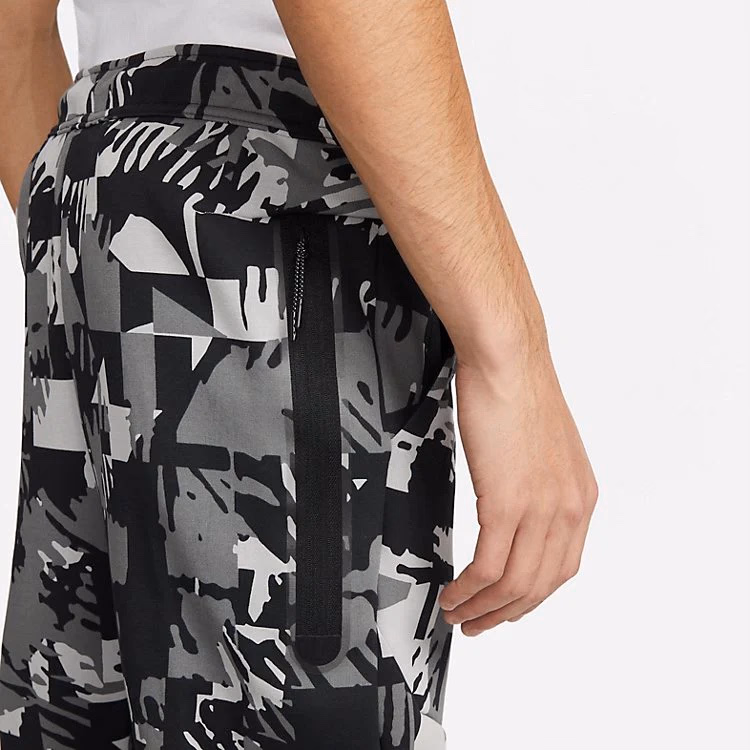 Штани чоловічі Nike Tech Fleece Camo Grey Black Suite DM6472-077 — фото 4