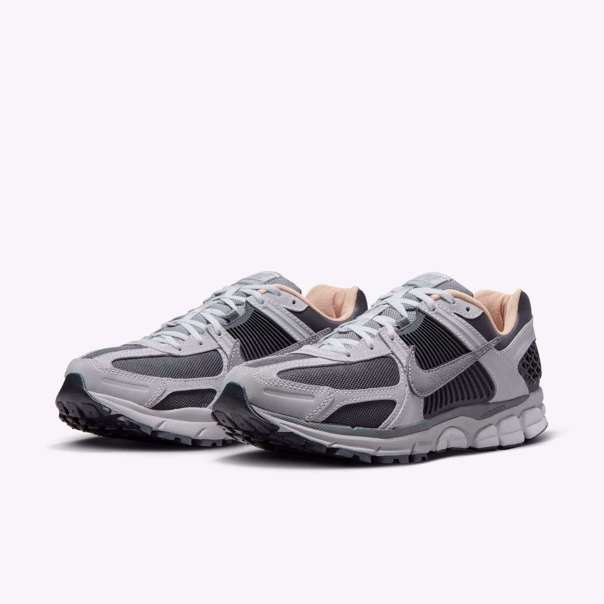 Кросівки чоловічі Nike Zoom Vomero 5 HV5982-001 — фото 2