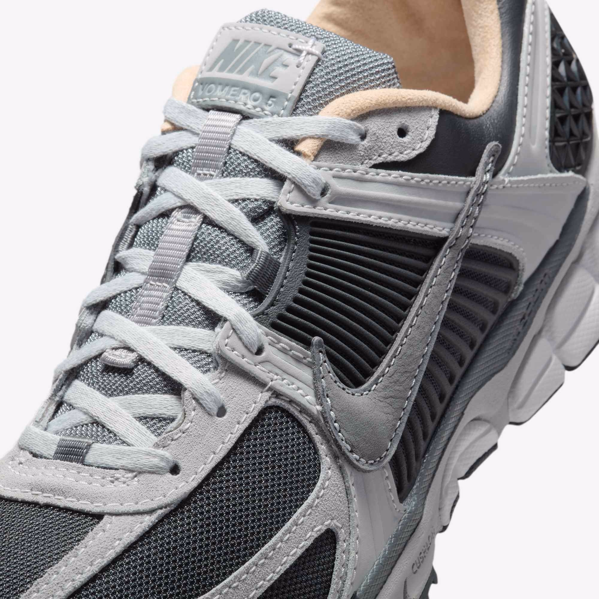 Кросівки чоловічі Nike Zoom Vomero 5 HV5982-001 — фото 4