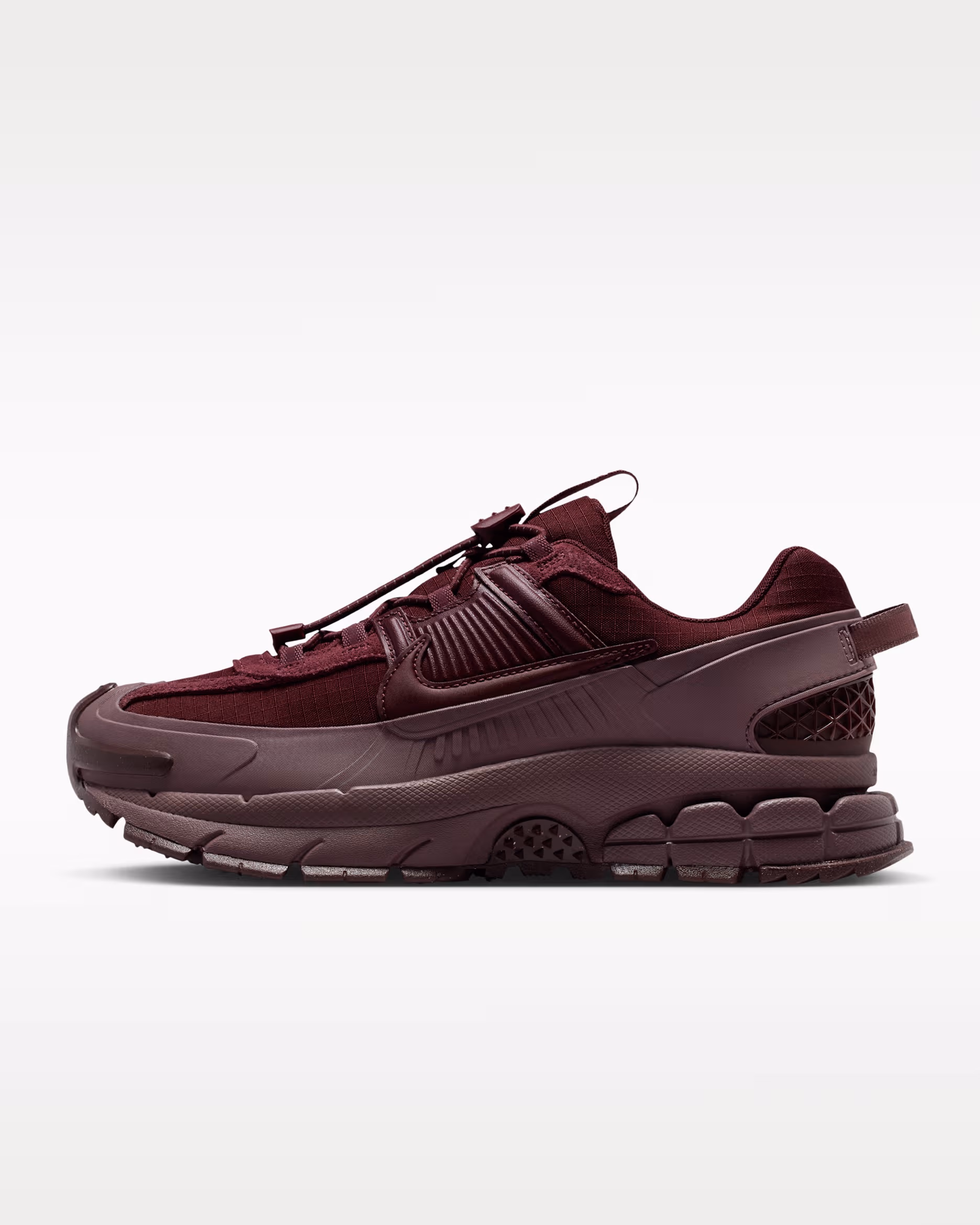 Кросівки жіночі Nike Zoom Vomero Roam Bordo HQ2181-500