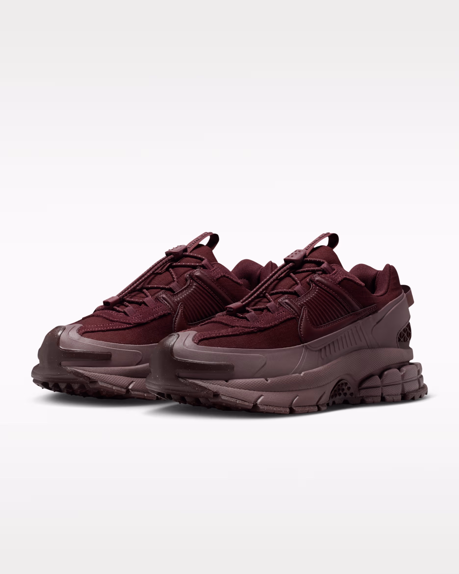 Кросівки жіночі Nike Zoom Vomero Roam Bordo HQ2181-500 — фото 2
