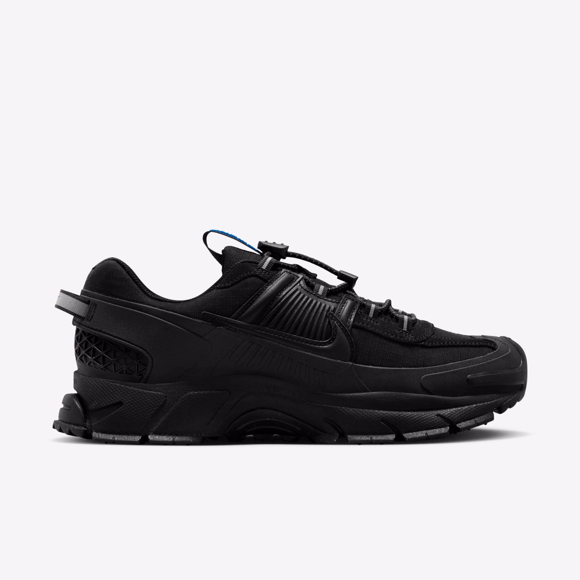 Кросівки жіночі Nike Zoom Vomero Roam WomenS Winterized Shoes Black HQ2181-004 — фото 3