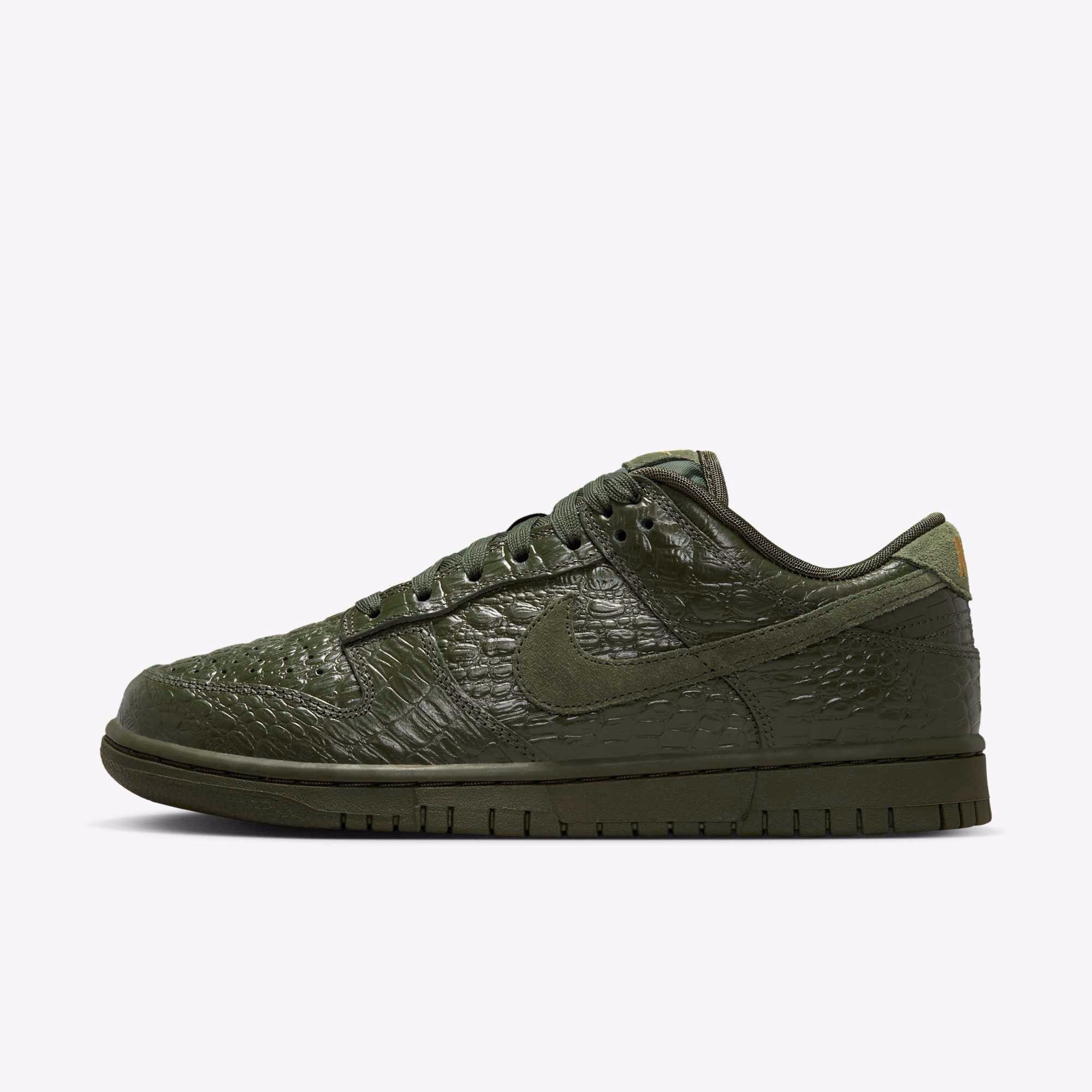 Кросівки жіночі Nike Dunk Low HV4388-300