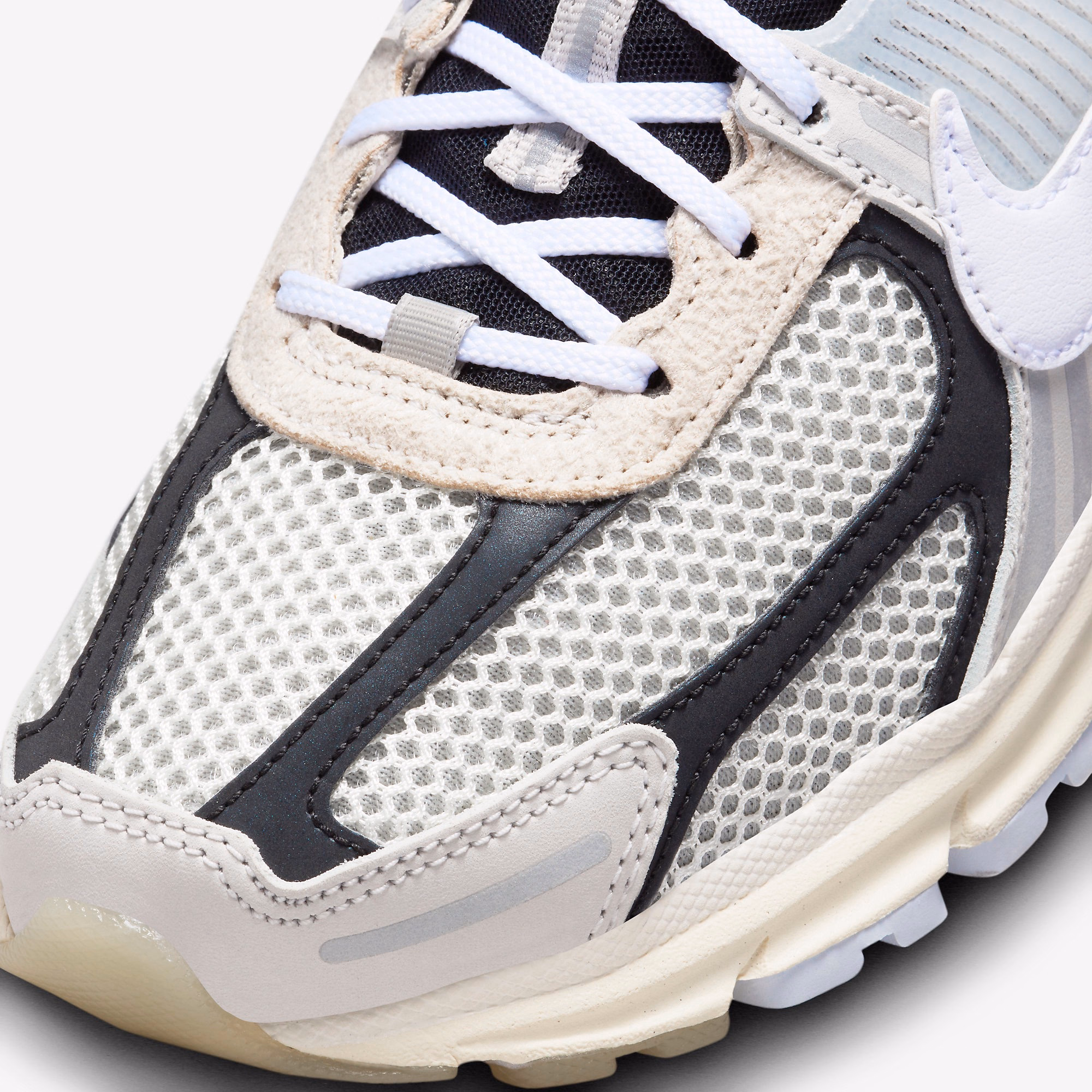 Кросівки чоловічі Nike Zoom Vomero 5 “Supersonic” FN7649-110 — фото 4