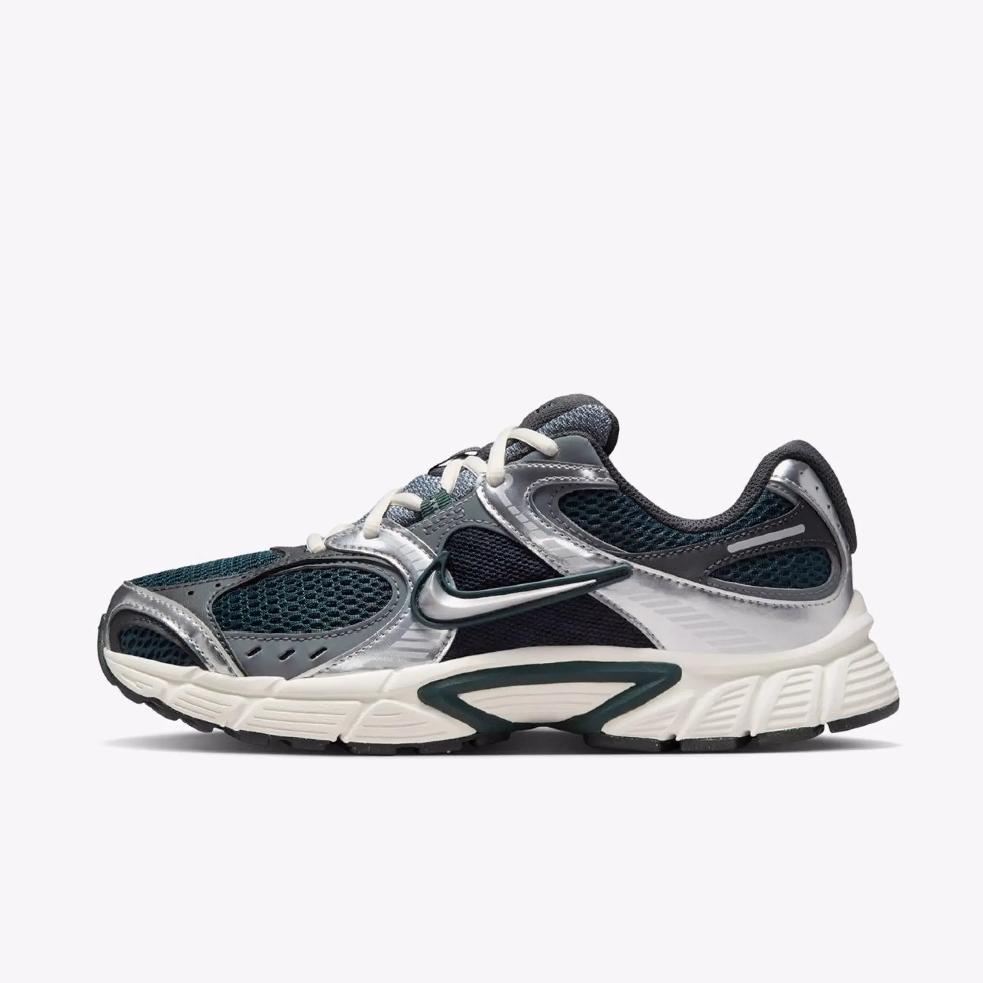 Кросівки жіночі Nike V5 Rnr Grey HQ7901-300