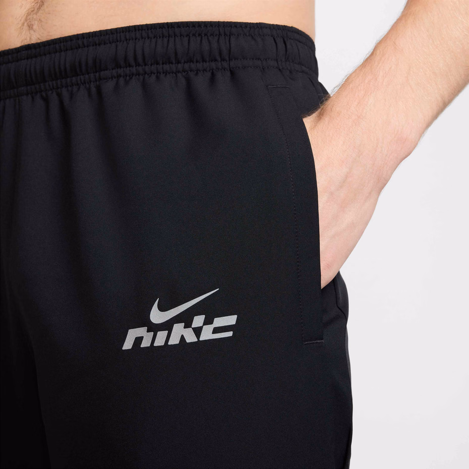 Штани чоловічі Nike Challenger Flash Dri-FIT Woven Running IB3774-010 — фото 3