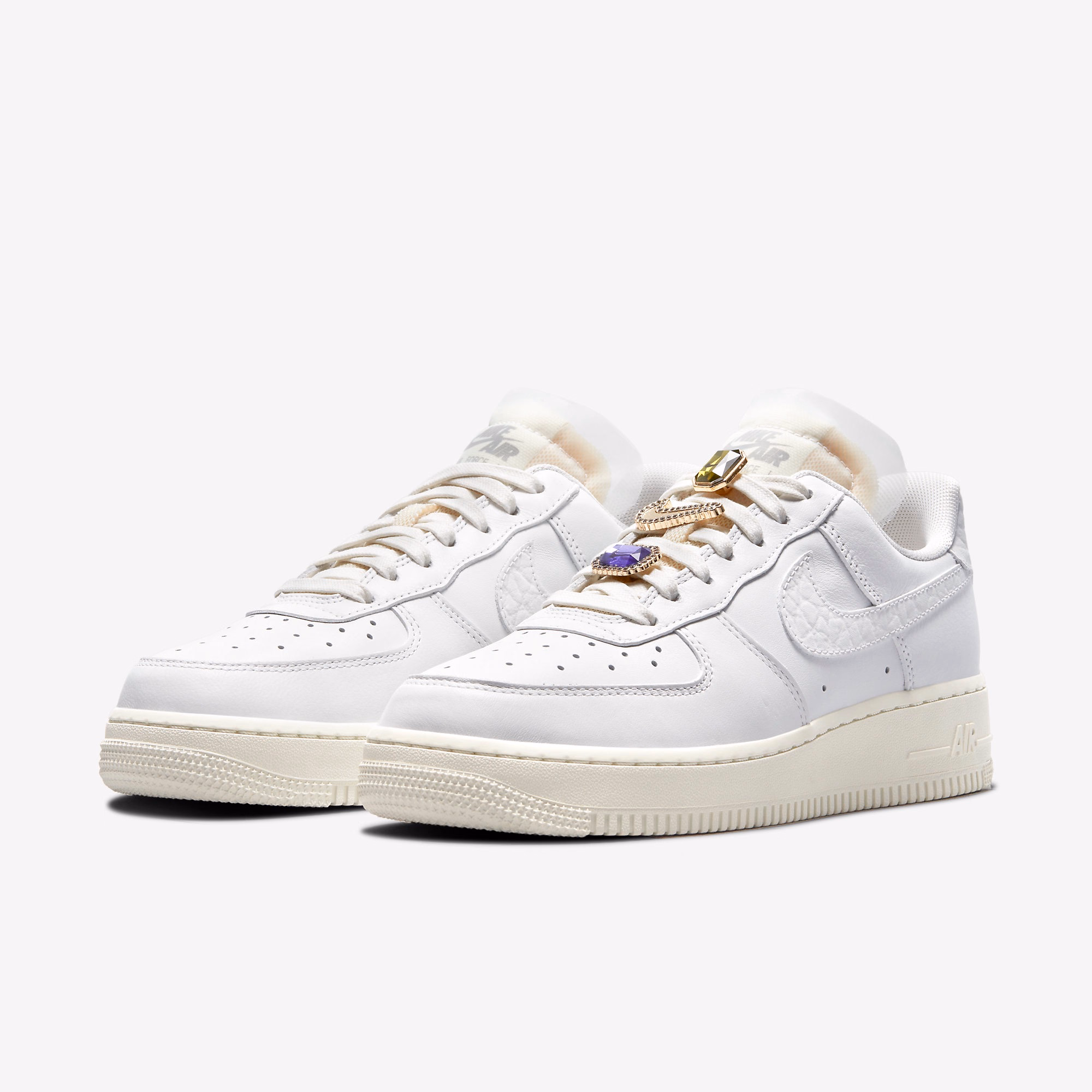 Кросівки жіночі Nike Air Force 1 Low Prm White DN5463-100 — фото 2