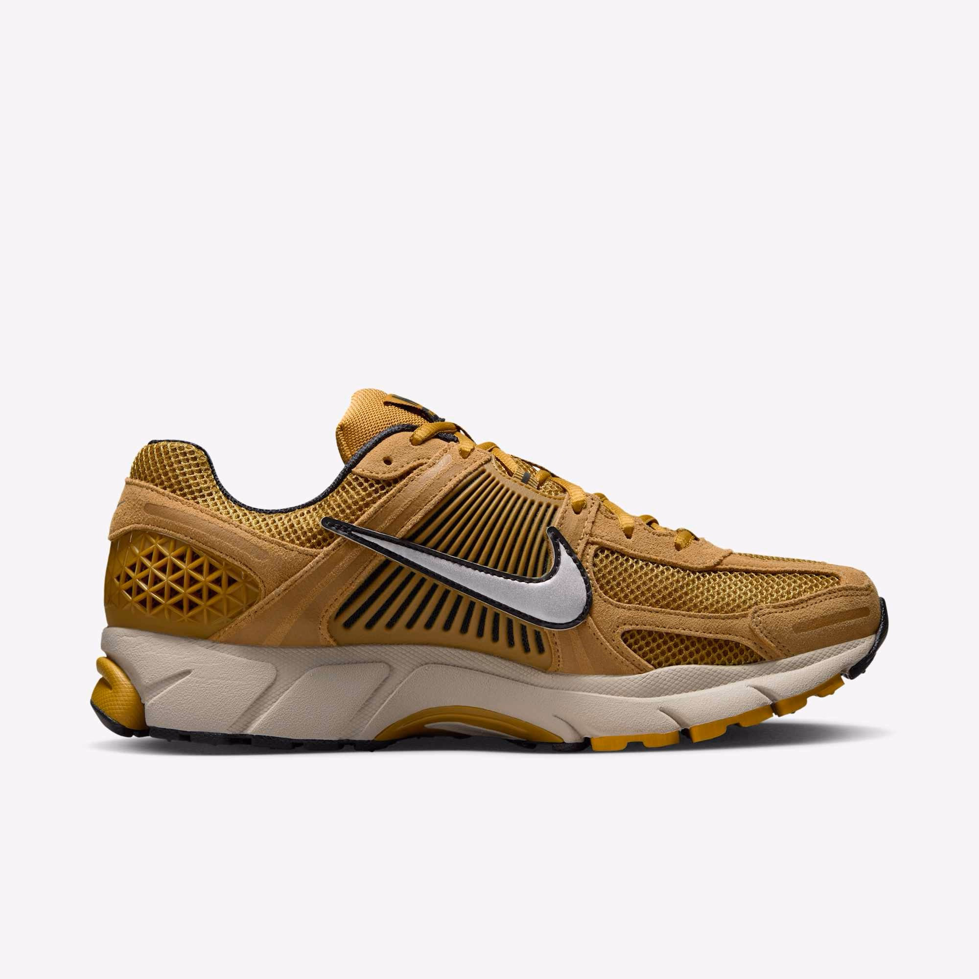 Кросівки чоловічі Nike Zoom Vomero 5 HF1553-301 — фото 3