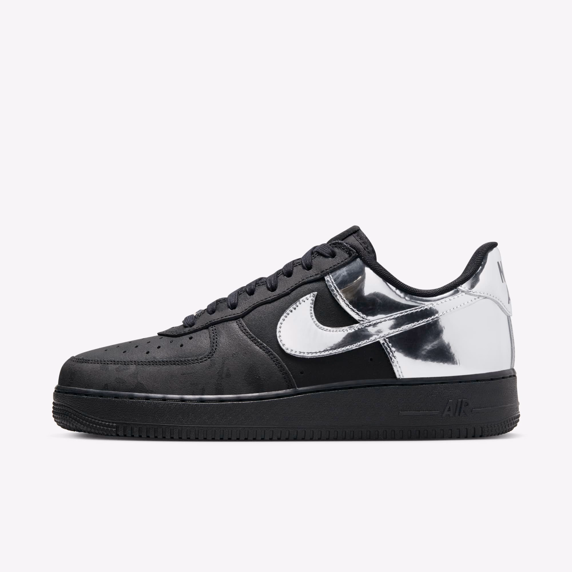 Кросівки чоловічі Nike Air Force 1 Low Retro Black HF2885-001