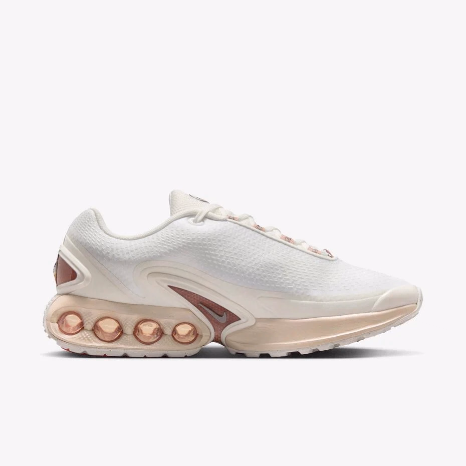 Кросівки жіночі Nike Air Max Dn Tech IH0284-100 — фото 3