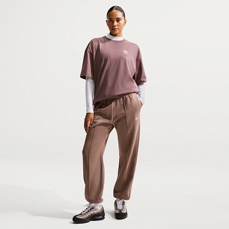 Футболка жіноча Nike Sportswear Oversized Short-Sleeve T-Shirt IQ1091-502
