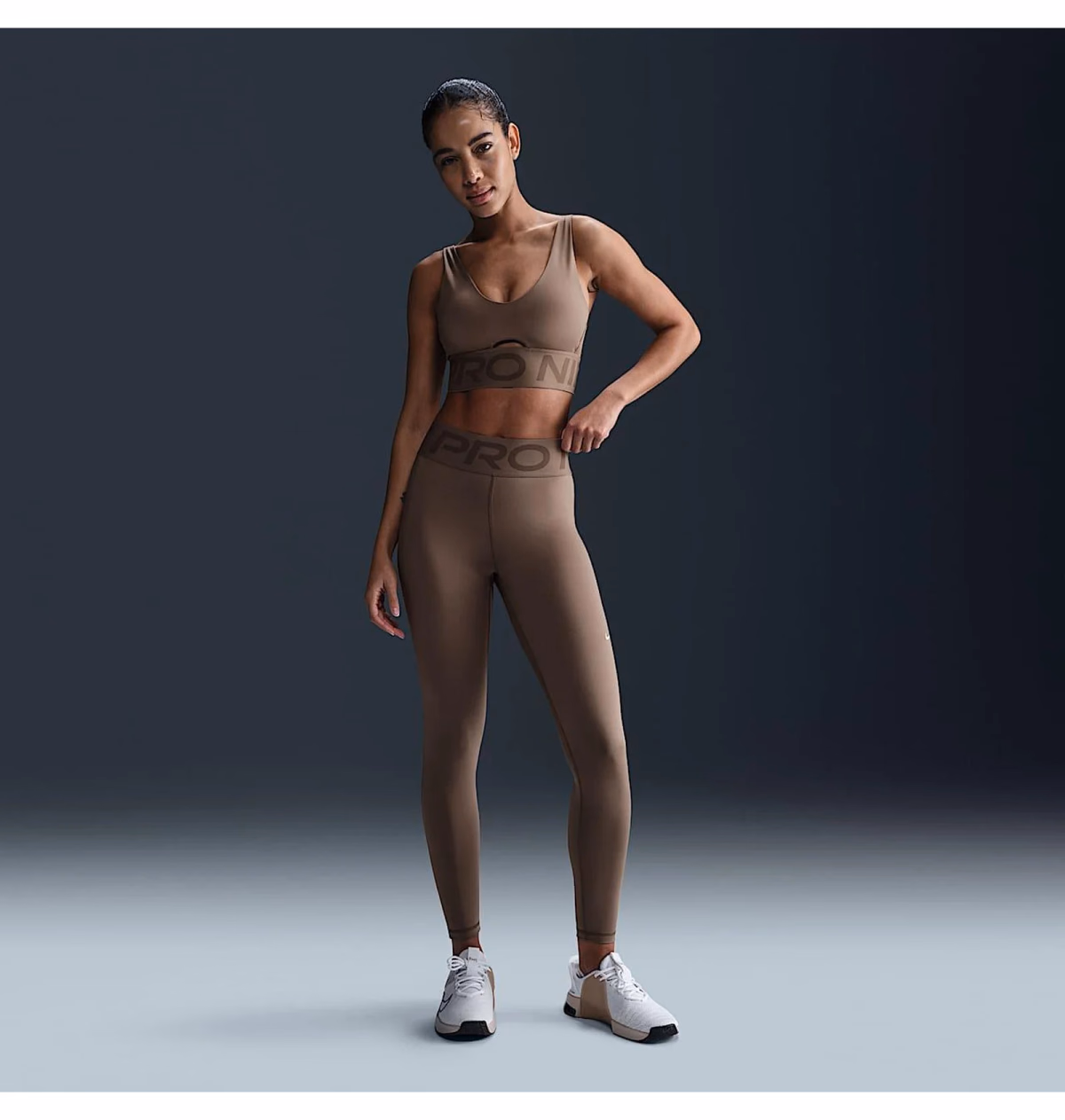 Легінси Nike Pro Sculpt Brown FV7382-233 — фото 3