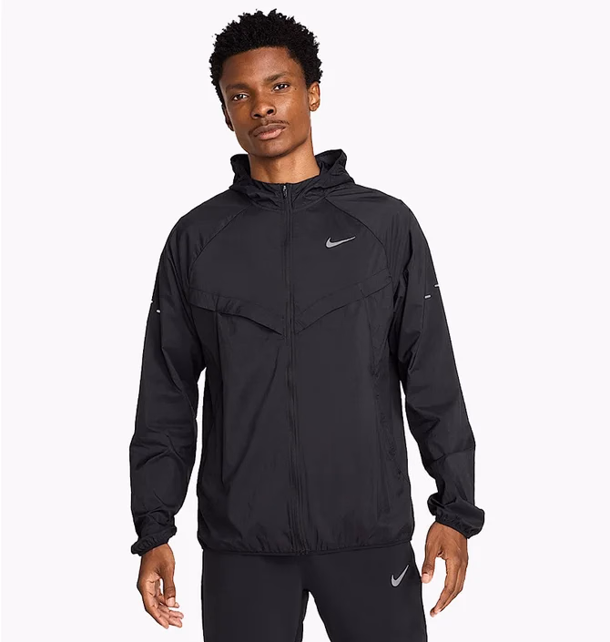 Куртка чоловіча Nike Stride MenS Repel U V Running Jacket Black HV4548-010