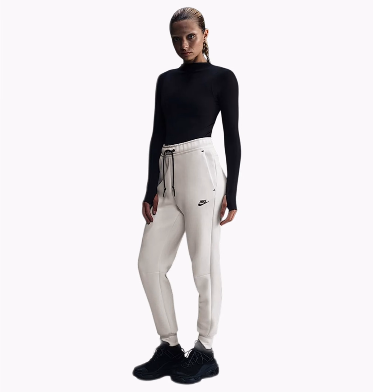 Штани жіночі Nike Sportswear Tech Fleece HV6779-110 — фото 4
