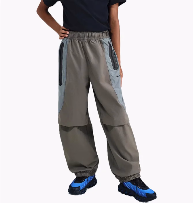 Штани дитячі Nike Tech Older Kids' (Boys') Woven Trousers II3626-289